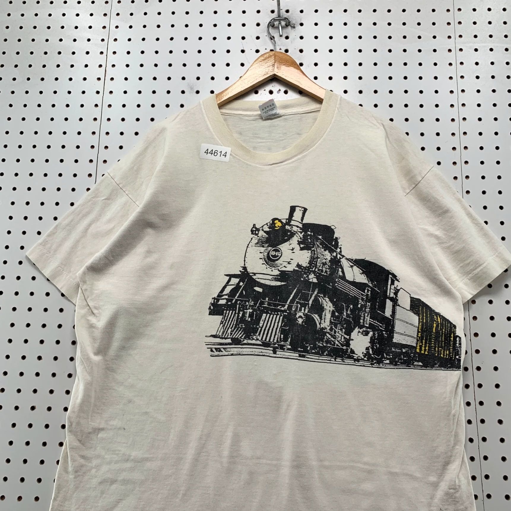 Fruit Of The Loom VIntage 90s Steam Train Wraparound Shirt Mens XL Beige Single Stitch USA Shirt Mens XL Beige 90s Steam Train Vintage USA Size US XL / EU 56 / 4 - 2 Thumbnail