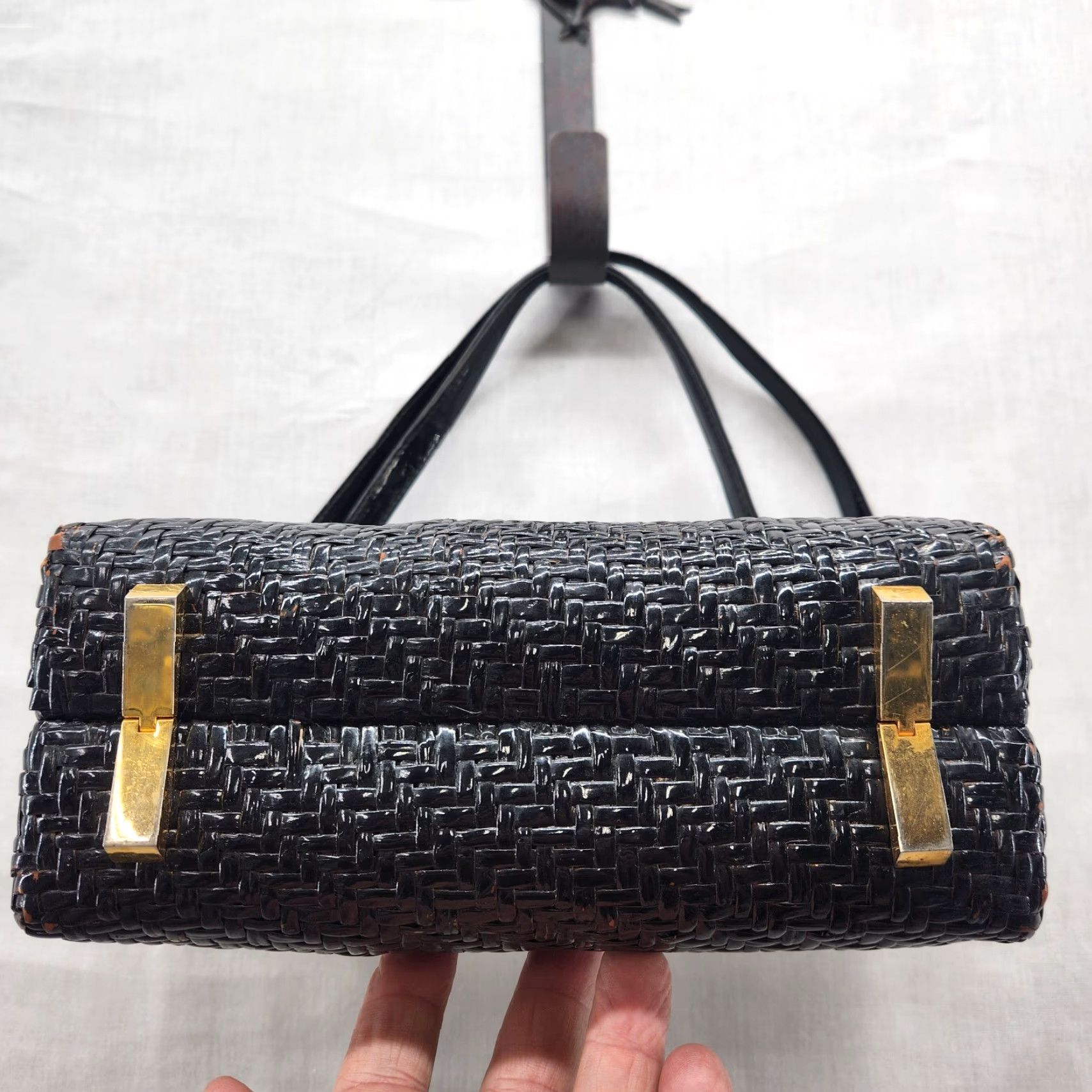 Vintage VINTAGE Koret Black Gold Wicker Basket Handbag Purse Boho Womens Size ONE SIZE - 5 Thumbnail