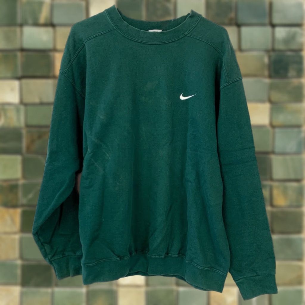 Nike VINTAGE Nike Green Small Swoosh Blank Crew Sweatshirt L Men/Women? Unisex Adults. Size US L / EU 52-54 / 3 - 1 Thumbnail