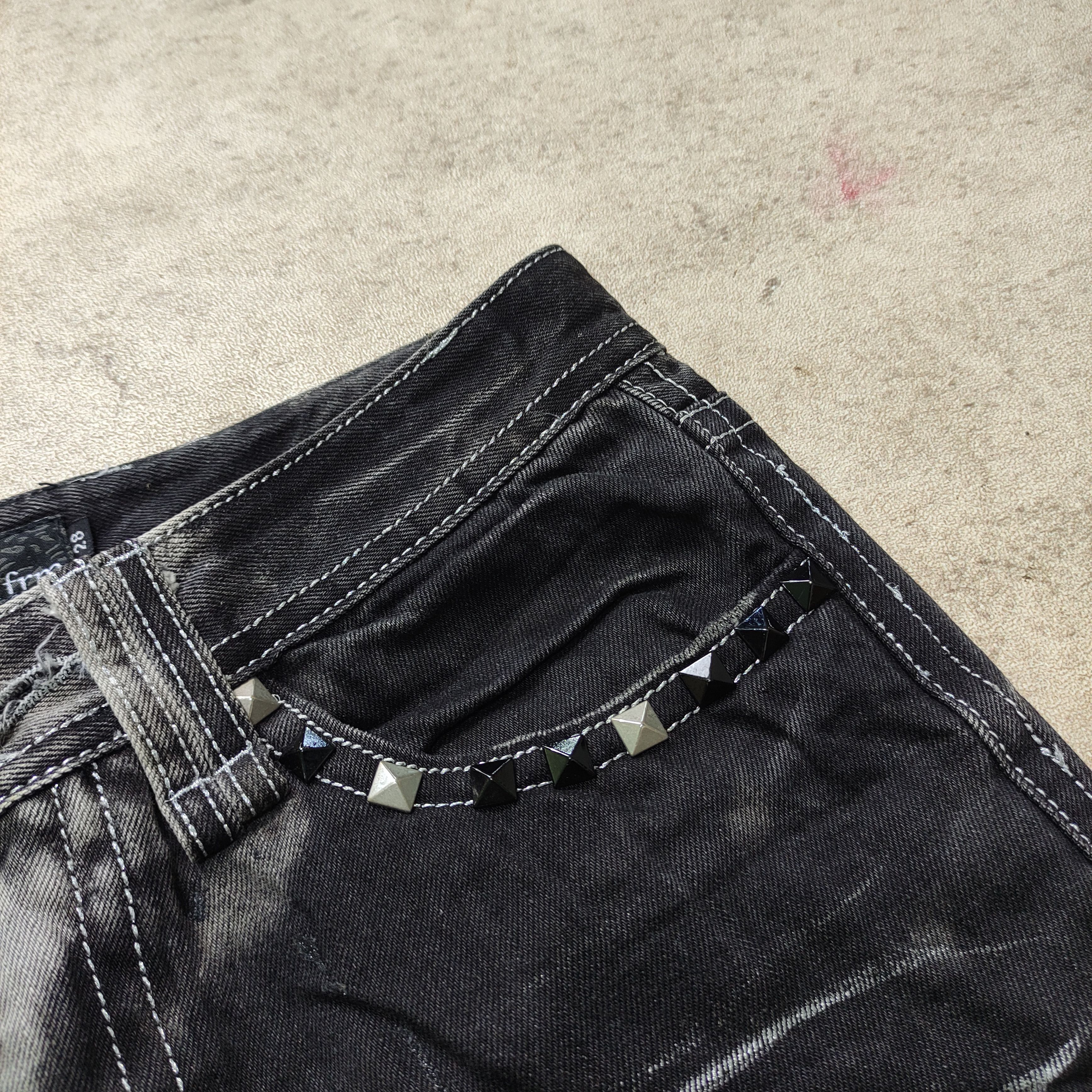 Le Grande Bleu (L.G.B.) Xfrm Flare Jeans Patch Cross - 2000s Archive Vkei LGB Size US 29 - 9 Thumbnail