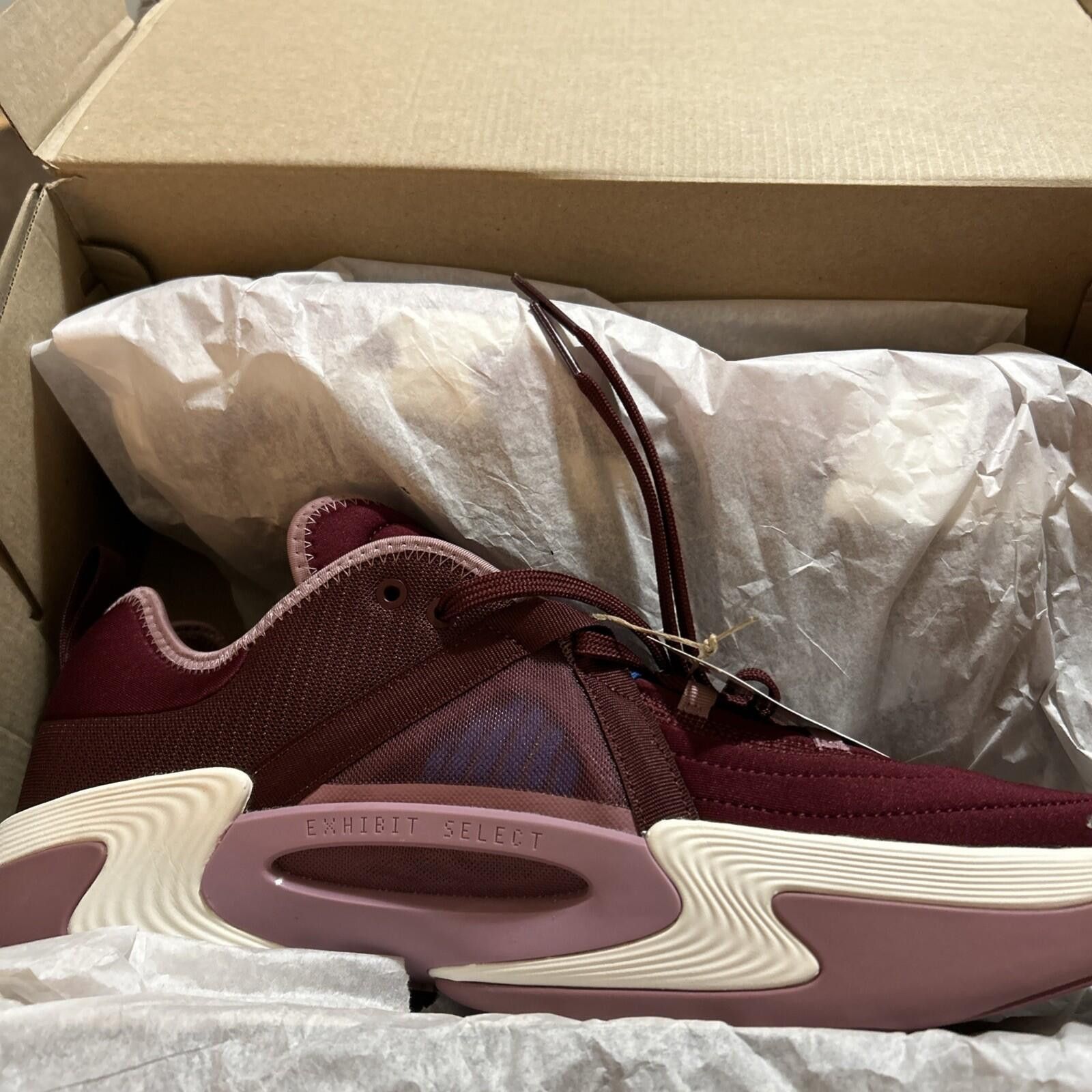 Adidas Adidas Women's Exhibit Select 2.0 Basketball Sz.12.5 Purple Size US 12 / IT 42 - 9 Thumbnail