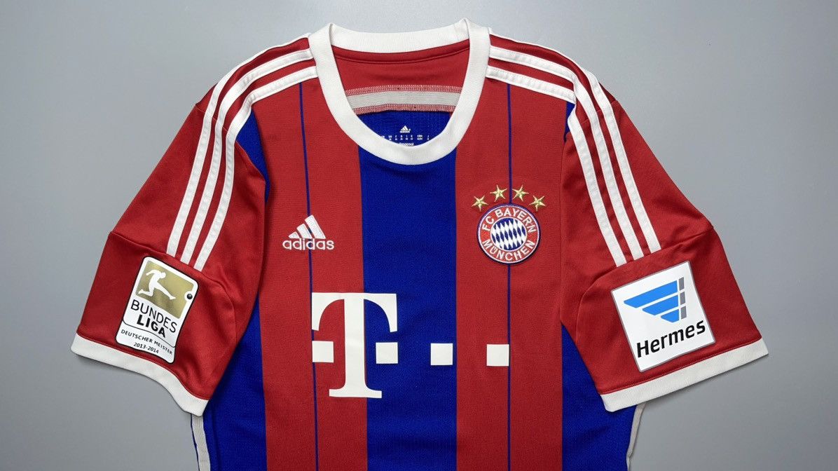 Vintage BAYERN ADIDAS 2014/2015 FOOTBALL HOME JERSEY #10 ROBBEN Size US M / EU 48-50 / 2 - 3 Thumbnail