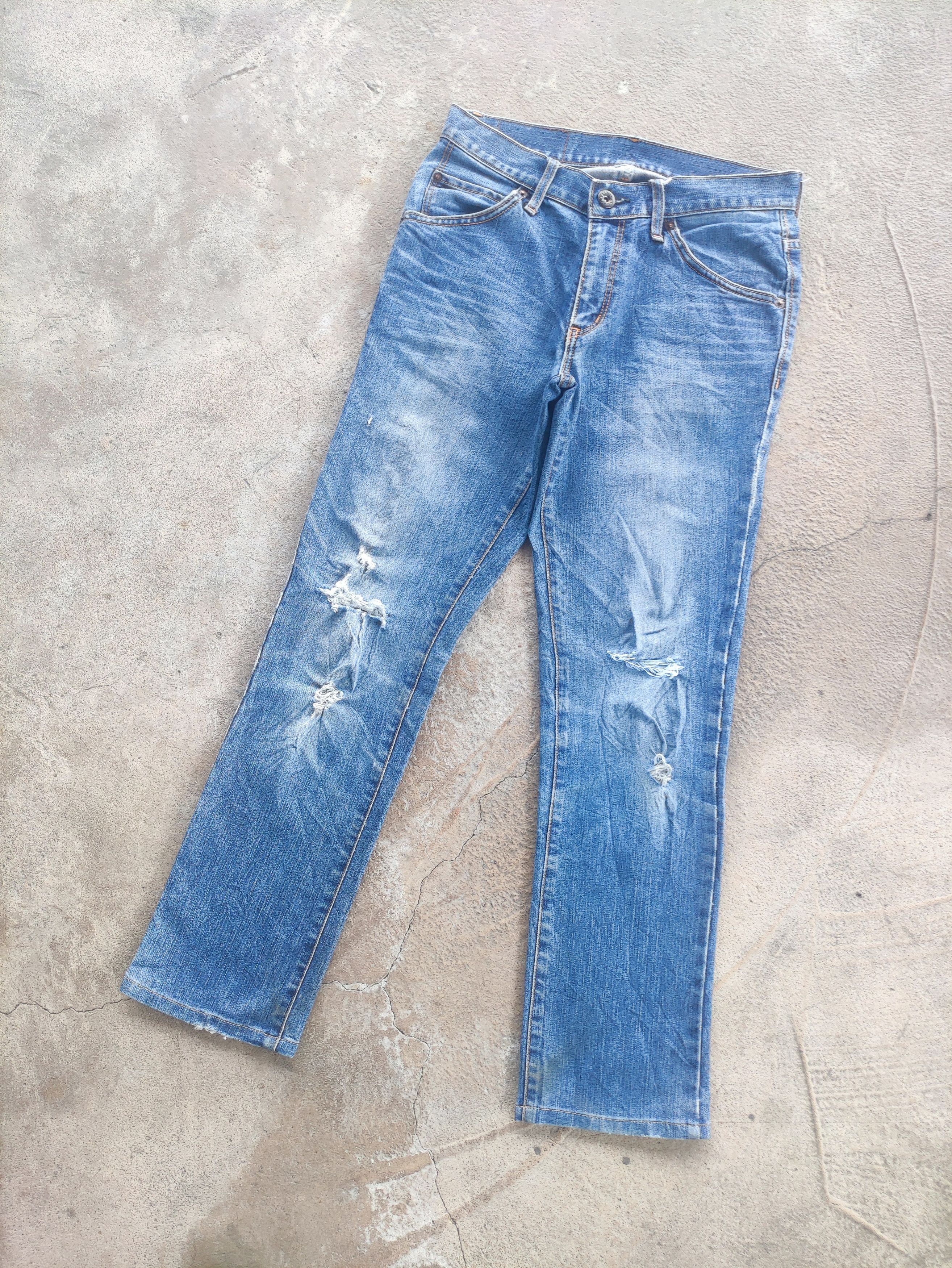 Edwin Vintage Edwin Distress Faded Denim Jean Size US 30 / EU 46 - 2 Thumbnail