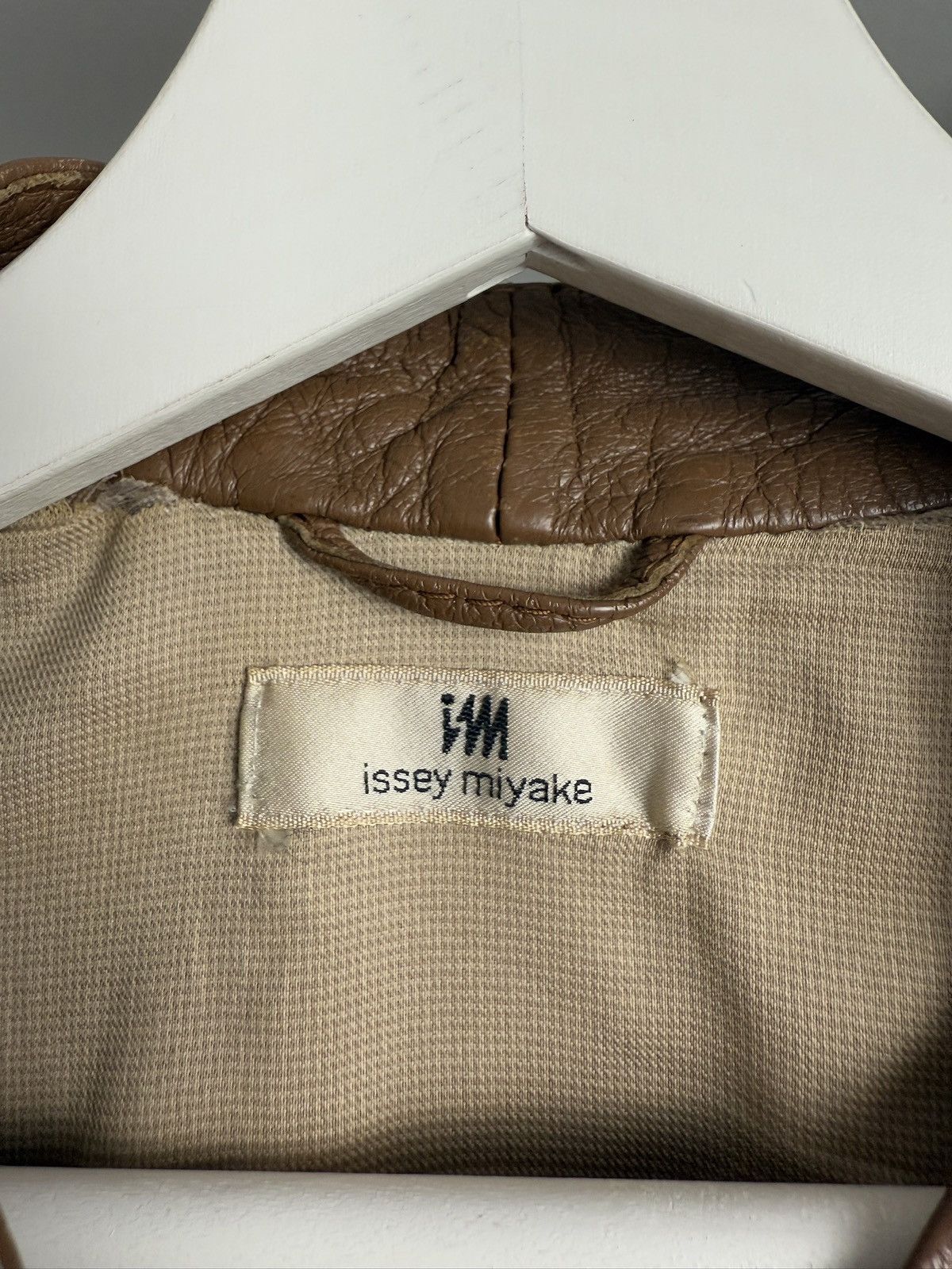 Issey Miyake × Japanese Brand Vintage 80s Issey Miyake leather bomber jacket M archive rare Size US M / EU 48-50 / 2 - 3 Thumbnail
