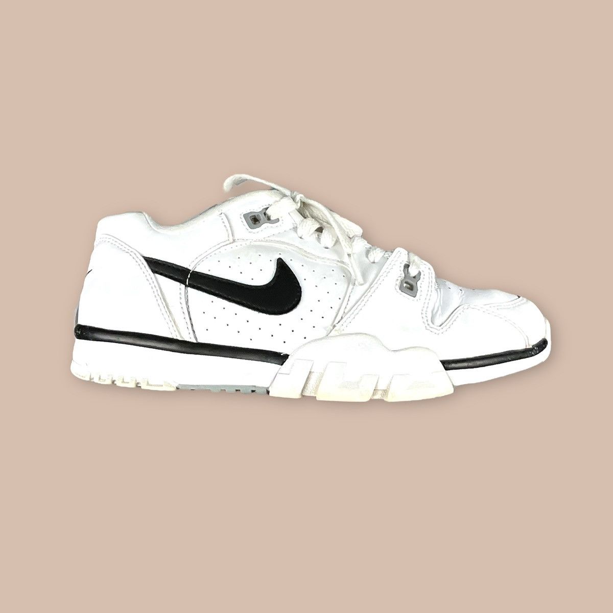 Nike Nike Air Cross Trainer Low Size US 7 / EU 40 - 12 Thumbnail