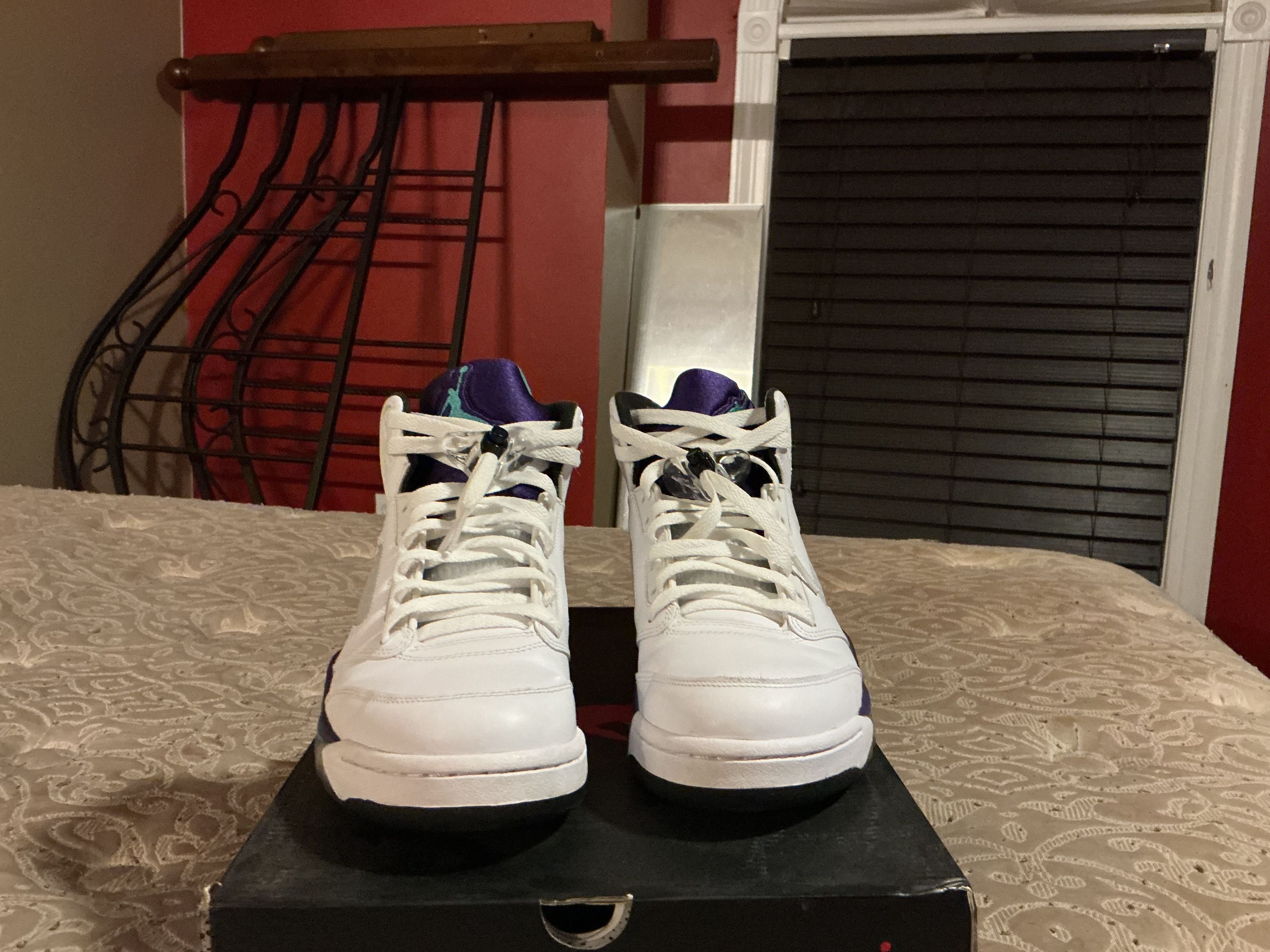 Jordan Brand Jordan 5 Grapes Size US 9 / EU 42 - 4 Thumbnail