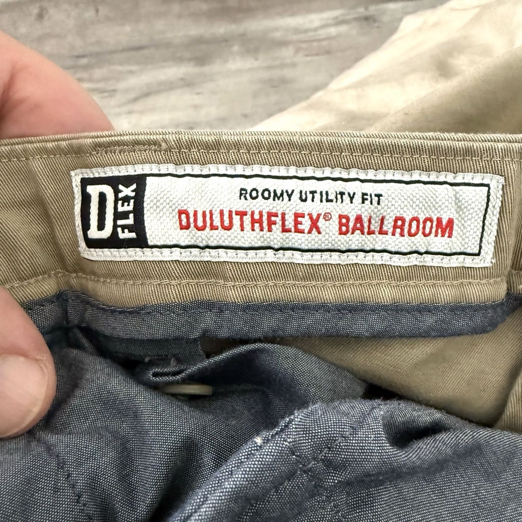 Vintage Duluth DuluthFlex Ballroom Shorts Mens 44 Khaki Roomy Utility Fit Shorts Size US 44 / EU 60 - 2 Thumbnail