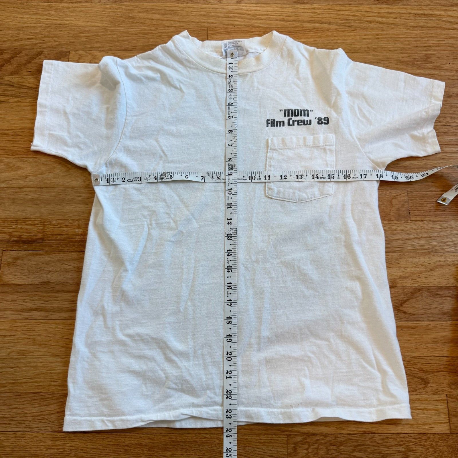 Vintage Vintage 1989 Eat at "Mom's" Film Crew T-Shirt Size US M / EU 48-50 / 2 - 4 Thumbnail