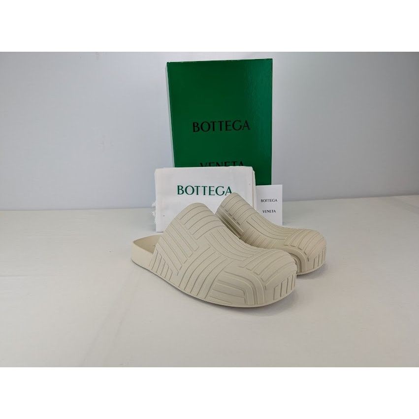 Bottega Veneta o1rshd1 Rubber Carpet Slider Sandal in Sea Salt Size US 10 / EU 43 - 2 Thumbnail