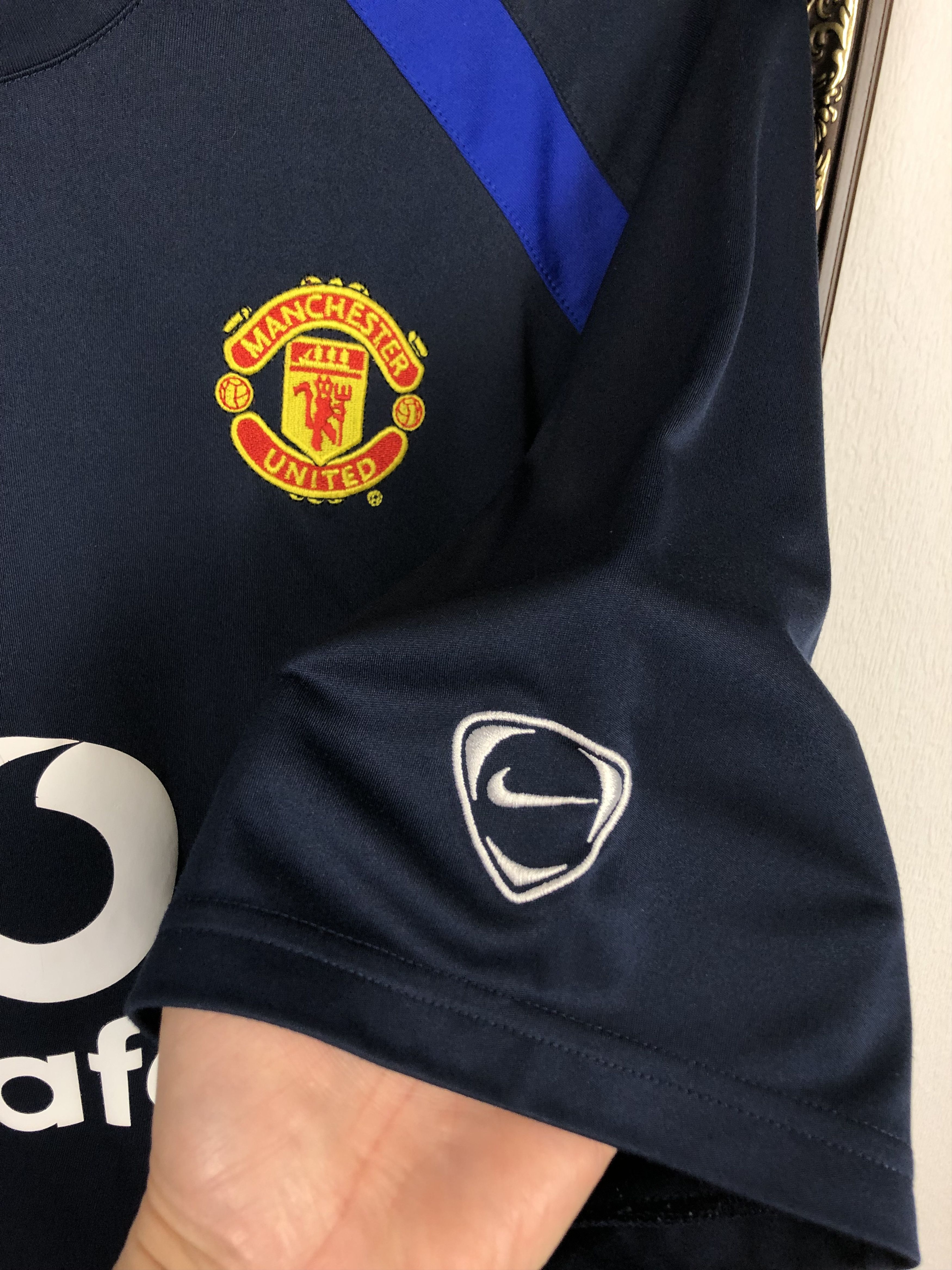 Nike Vintage Nike Manchester United Football Shirt Train Tee Hype Size US XL / EU 56 / 4 - 4 Thumbnail
