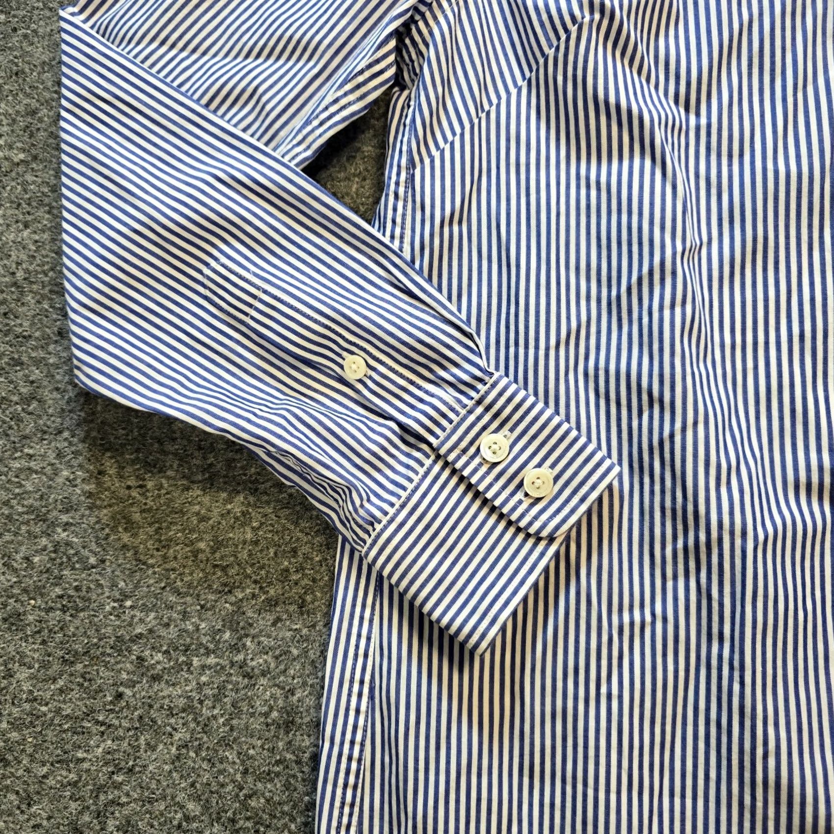 Vineyard Vines Vineyard Vines Top Womens Size 4 Blue Striped Plaid Button Preppy Casual Capsule Blouse Size S / US 4 / IT 40 - 3 Thumbnail