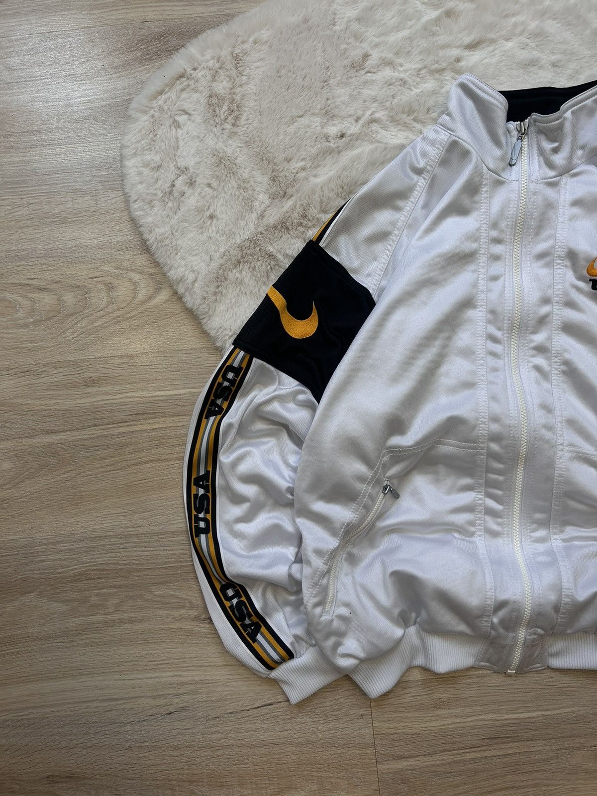 90s vintage nike