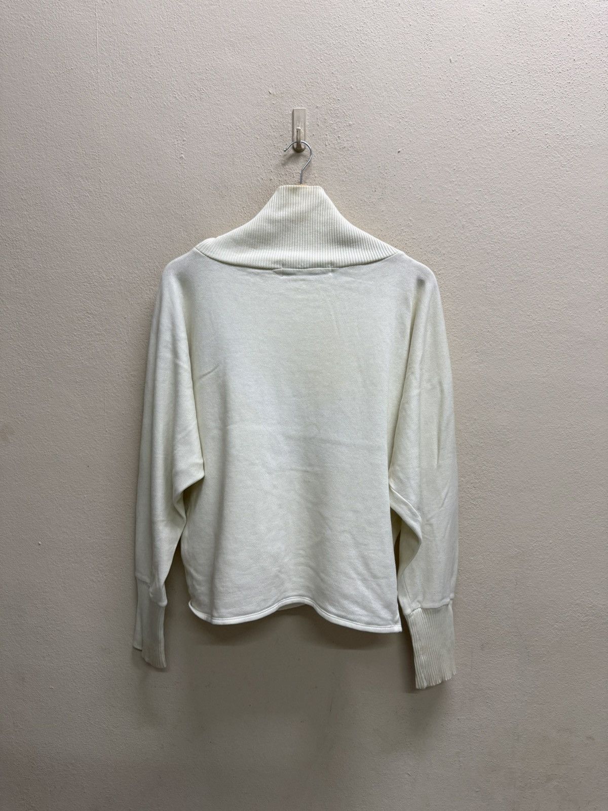 Norma Kamali Vintage Norma Kamali Tutrleneck Pullover Ribbed Cuffs Crop Size M / US 6-8 / IT 42-44 - 20 Thumbnail