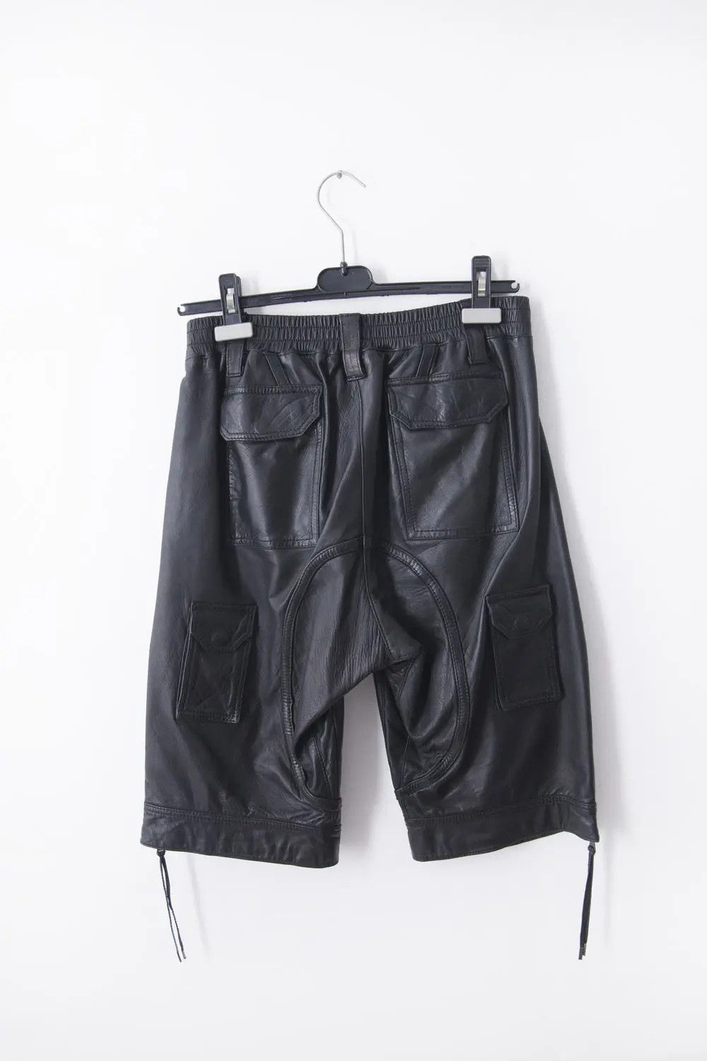 Neil Barrett SS11 leather cargo shorts Size US 30 / EU 46 - 4 Thumbnail