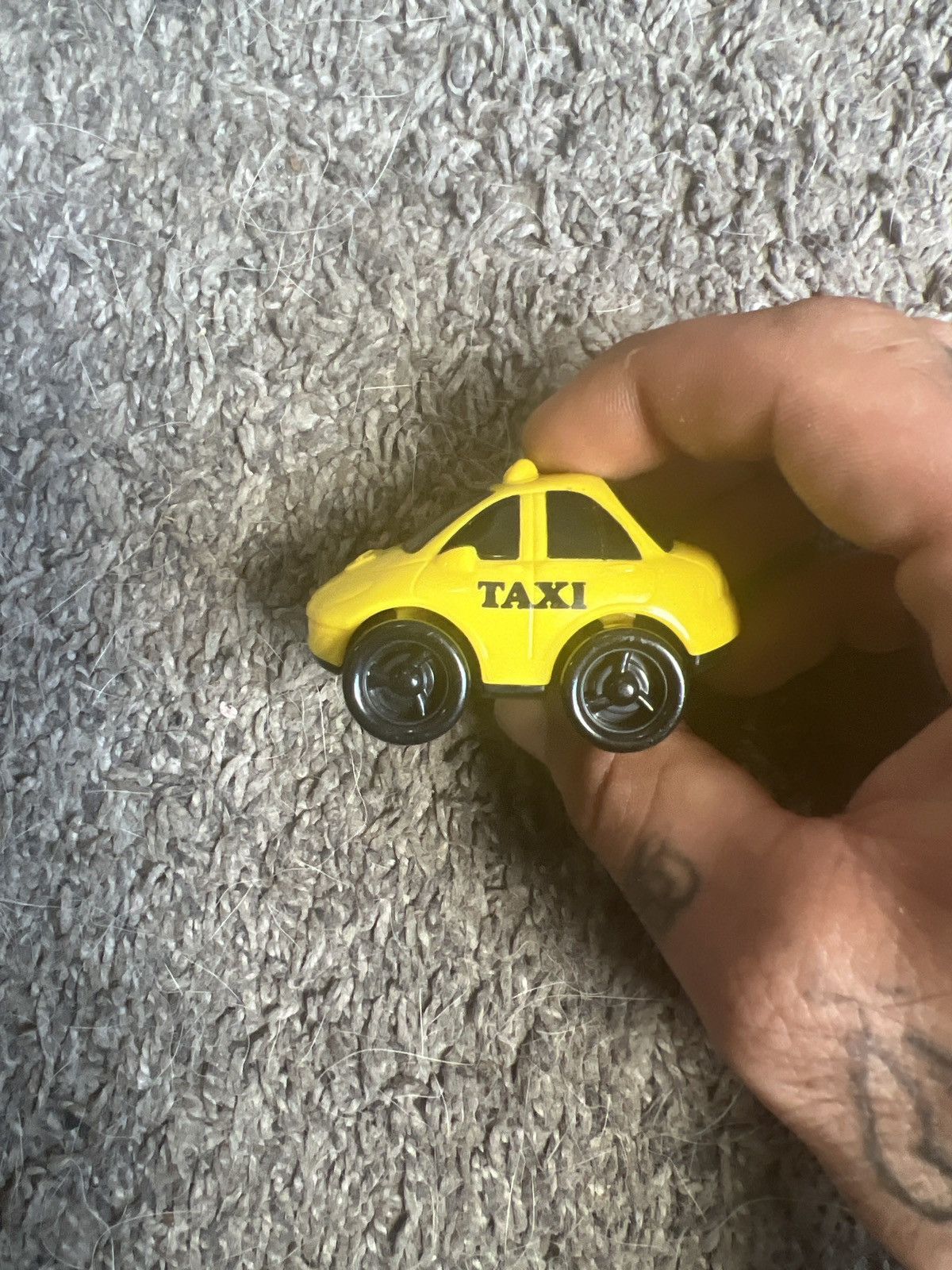 Hypebeast Fisher Price Taxi Size ONE SIZE - 4 Thumbnail