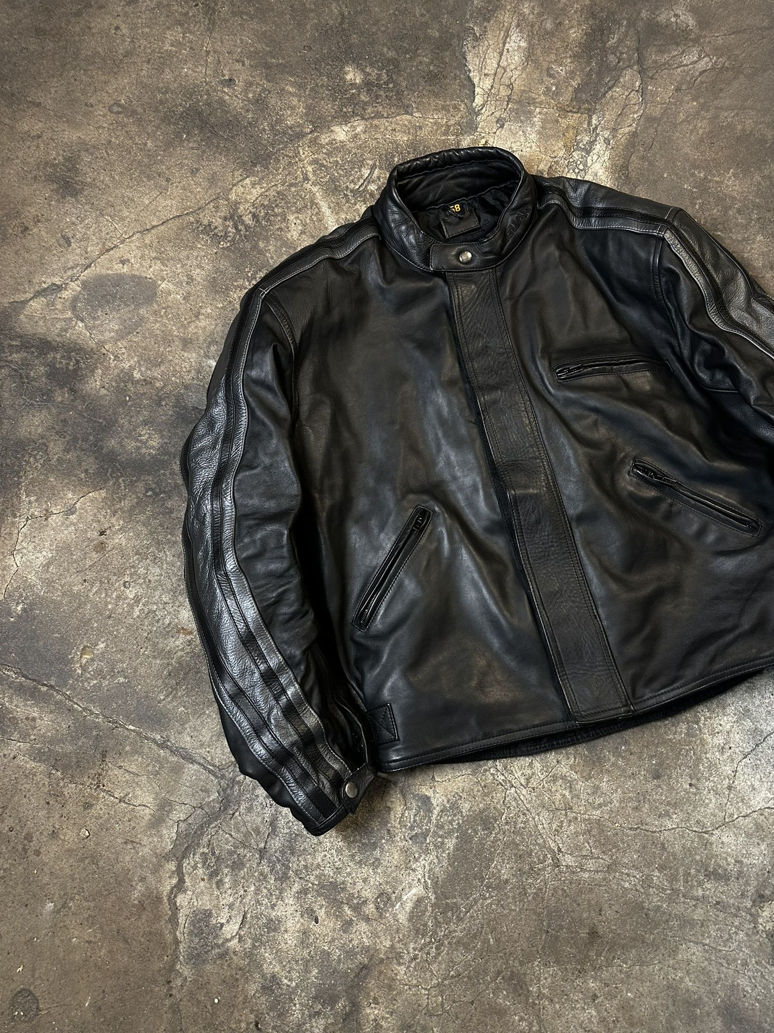 Genuine Leather Vintage Jaguar Biker Leather Moto Boxy Jacket Size US L / EU 52-54 / 3 - 2 Thumbnail