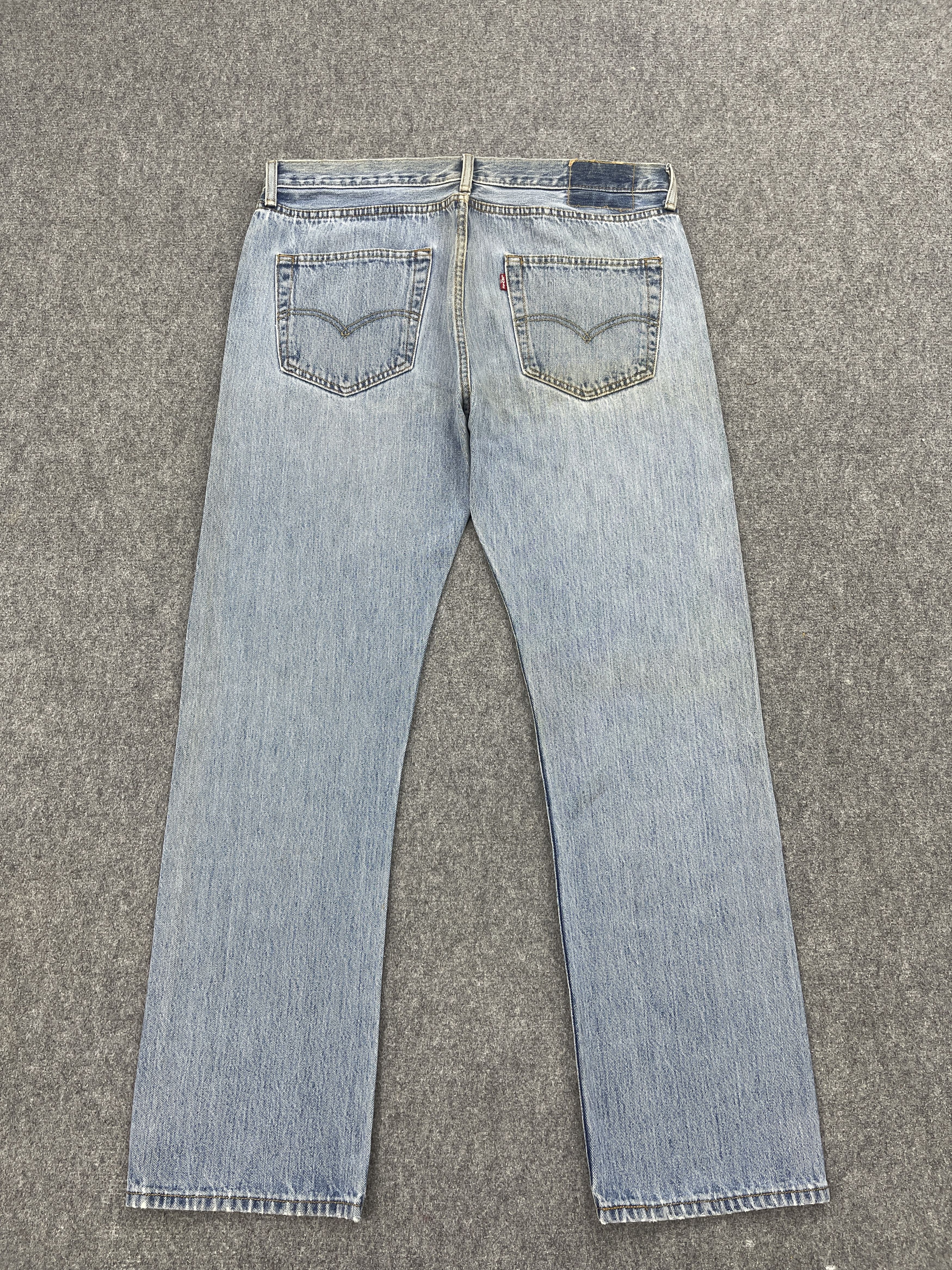 Levi's × Vintage Vintage Levis 501 Light Washed Denim Jeans Size US 35 - 3 Thumbnail