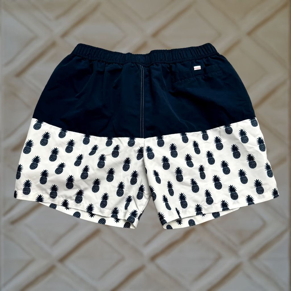 Vintage Cedar Wood State Pineapple Print Swim Trunks Board Shorts Mens XL Blue White Size US 36 / EU 52 - 1 Thumbnail