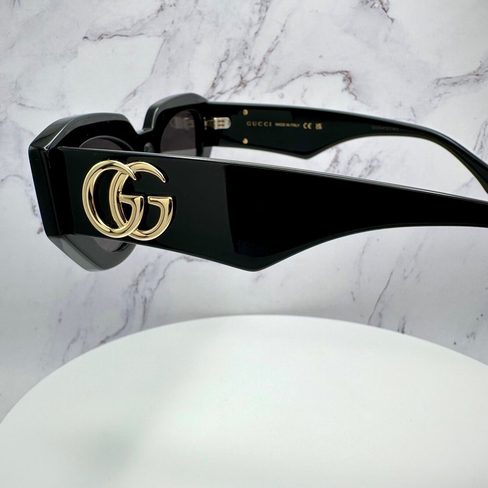 Gucci Sunglasses Black Cat Eye Gold Interlocking GG Logo