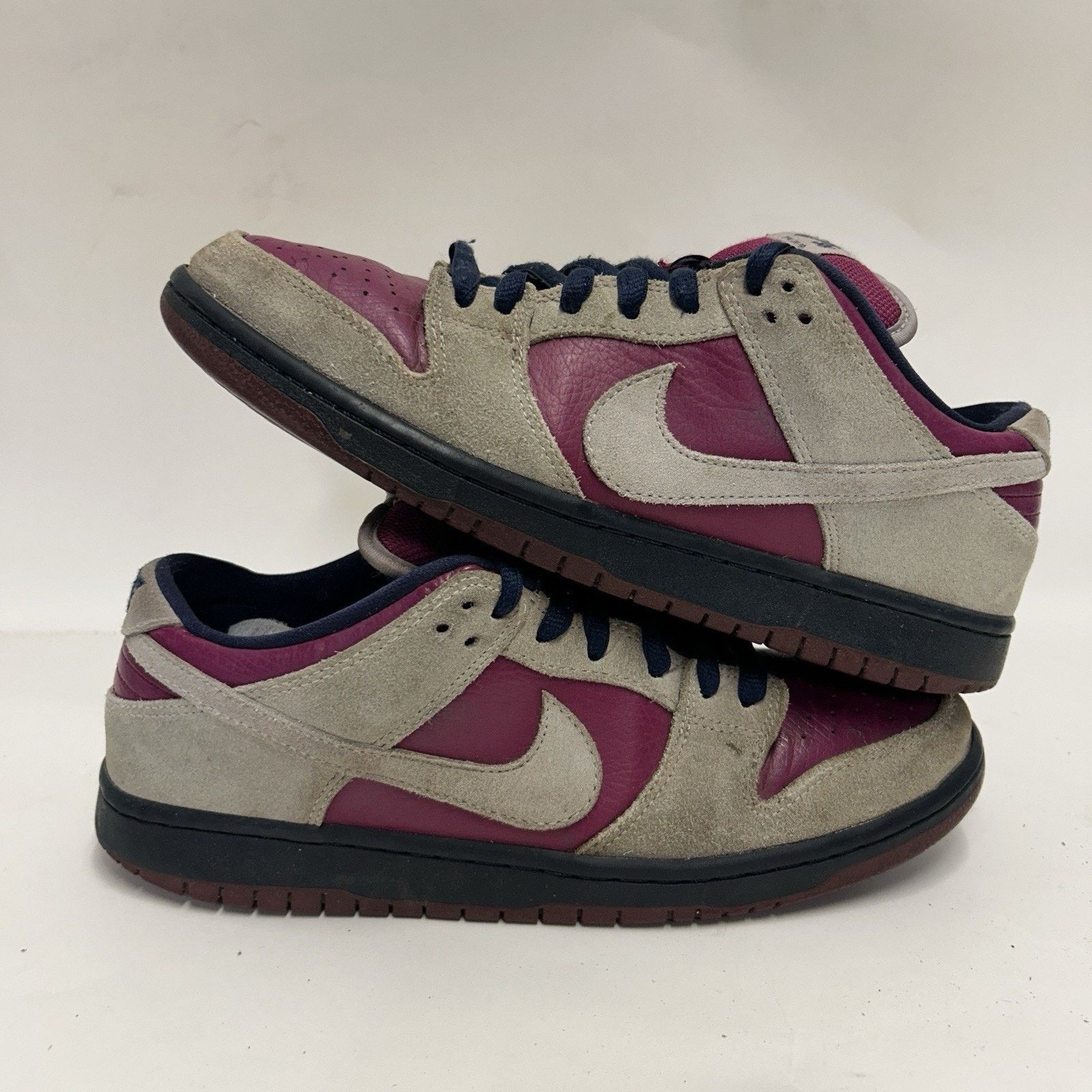 Nike Nike SB Dunk Low “True Berry Atmosphere Grey” BQ6817-001 Size US 10 / EU 43 - 1 Thumbnail