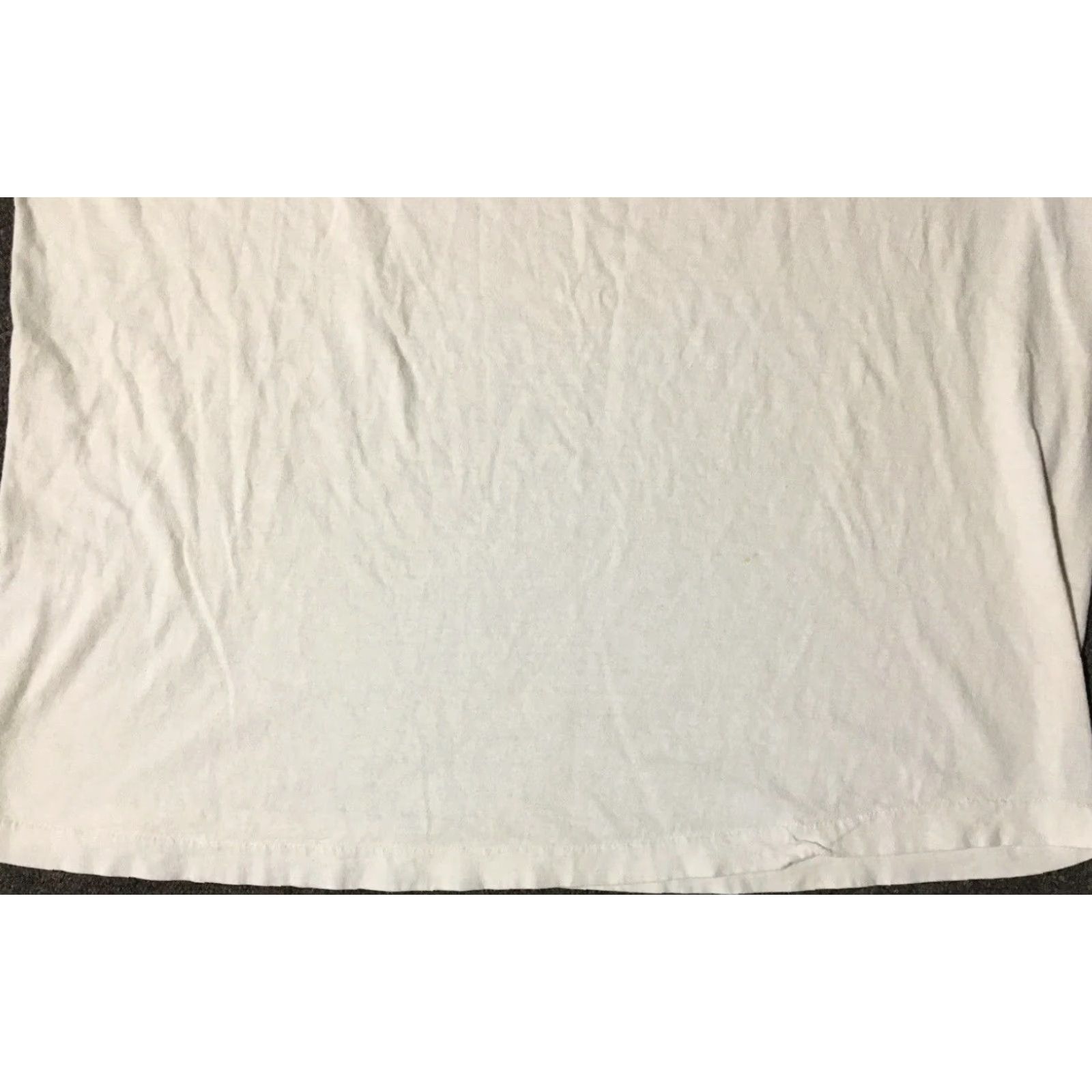 Fruit Of The Loom VINTAGE Fruit of the Loom FOTL 80s 90s Faded V Neck Shirt 2XL White Short Sleeve Pocket Mens T-Shirt Grunge Surf Biker USA USA Size US XXL / EU 58 / 5 - 6 Thumbnail