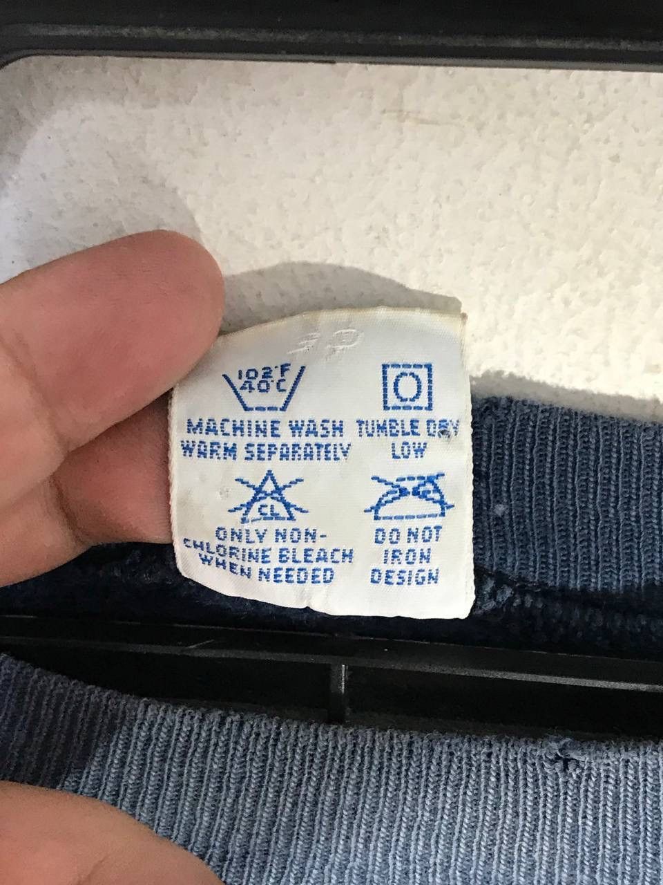 Champion vintage champion reverse weave distressed design Size US XL / EU 56 / 4 - 8 Thumbnail