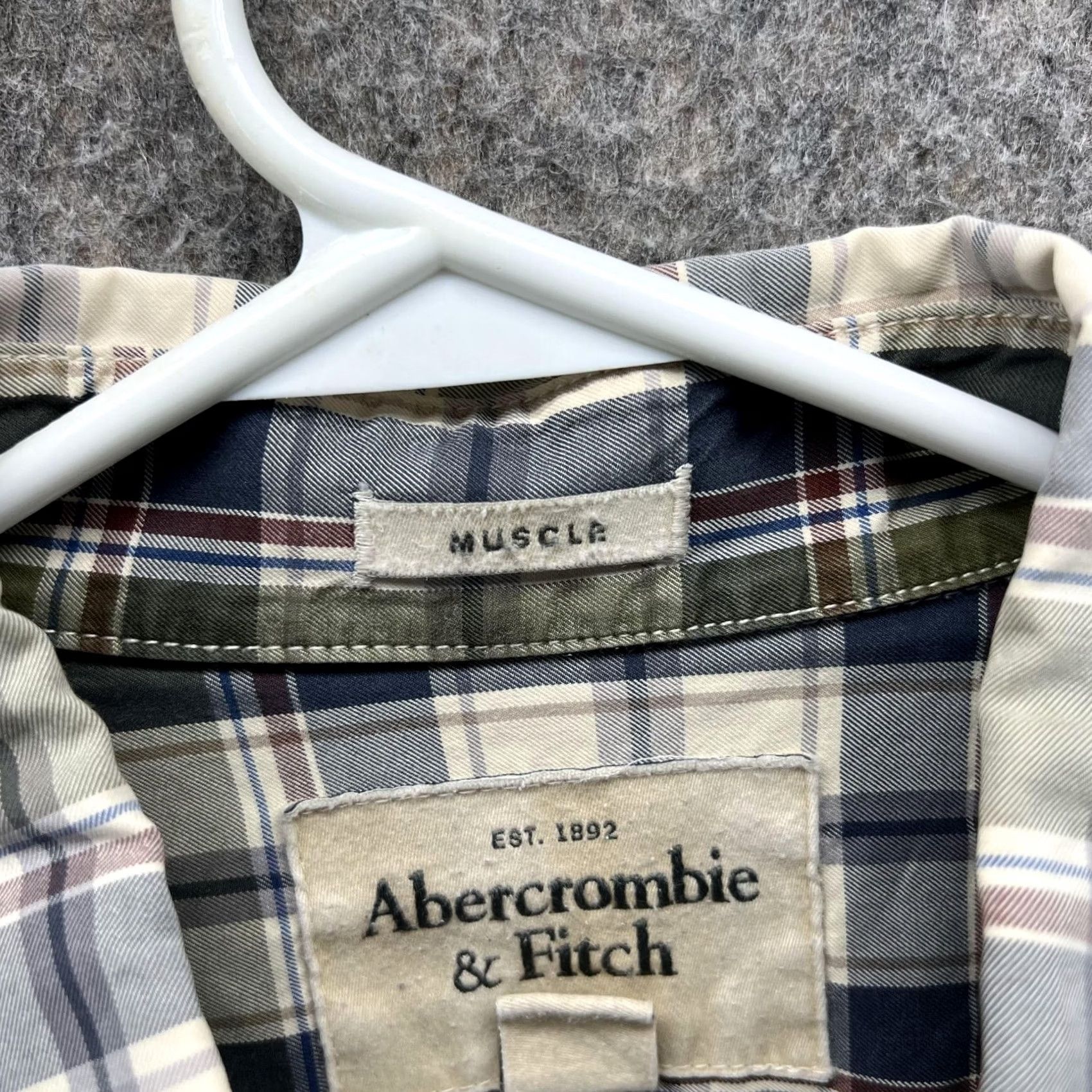 Abercrombie & Fitch Abercrombie & Fitch Shirt Mens Large Green Button-Down Plaid Flannel Size US L / EU 52-54 / 3 - 6 Thumbnail