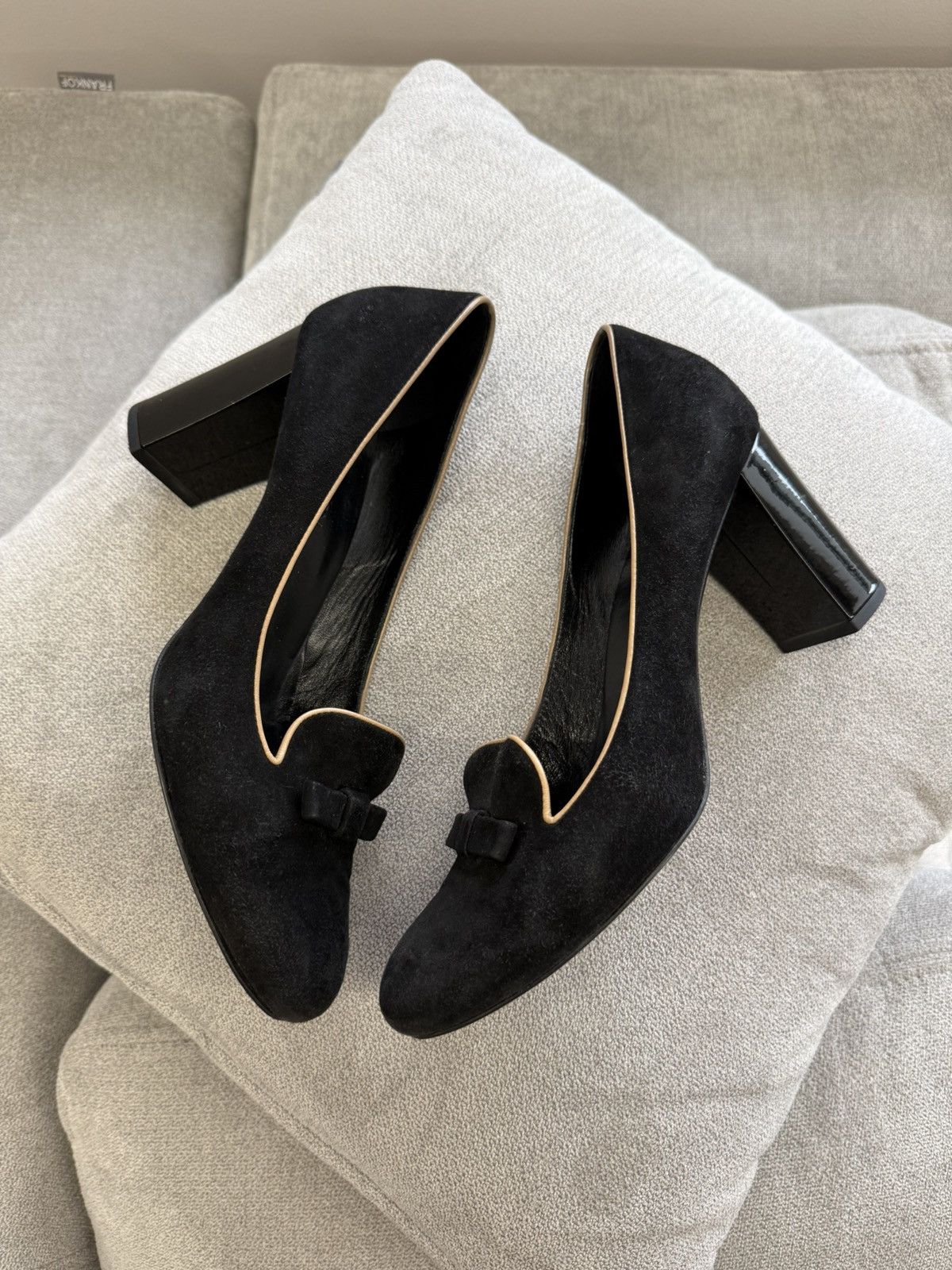 Louis Vuitton Louis Vuitton Pump Suede Uniform Shoes Size 40 Size US 10 / IT 40 - 11 Thumbnail