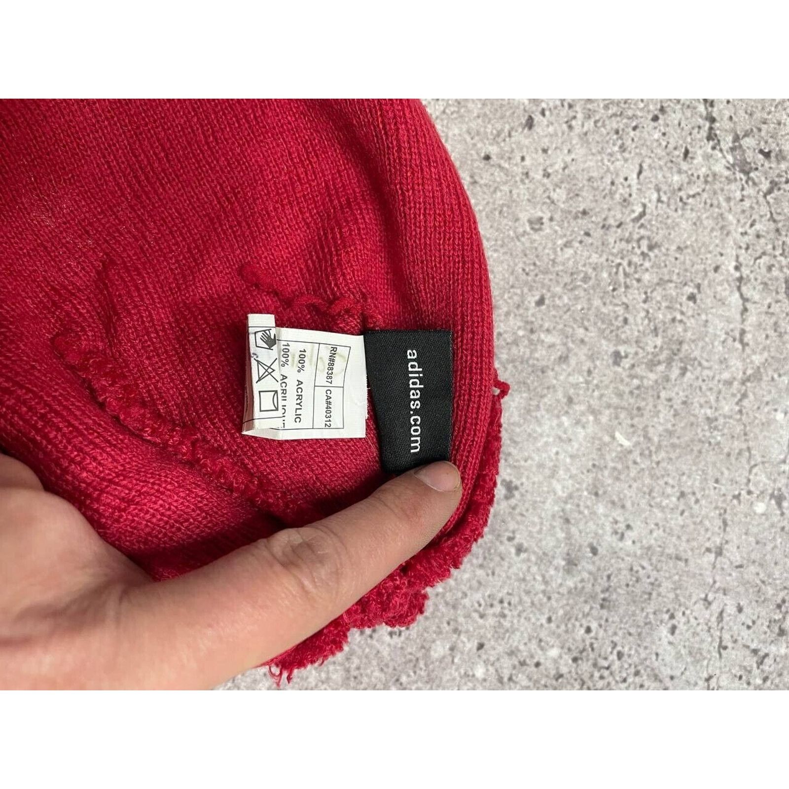 Adidas × NHL Vintage Chicago Blackhawks NHL Beanie Pom Hat Adidas Size ONE SIZE - 4 Thumbnail