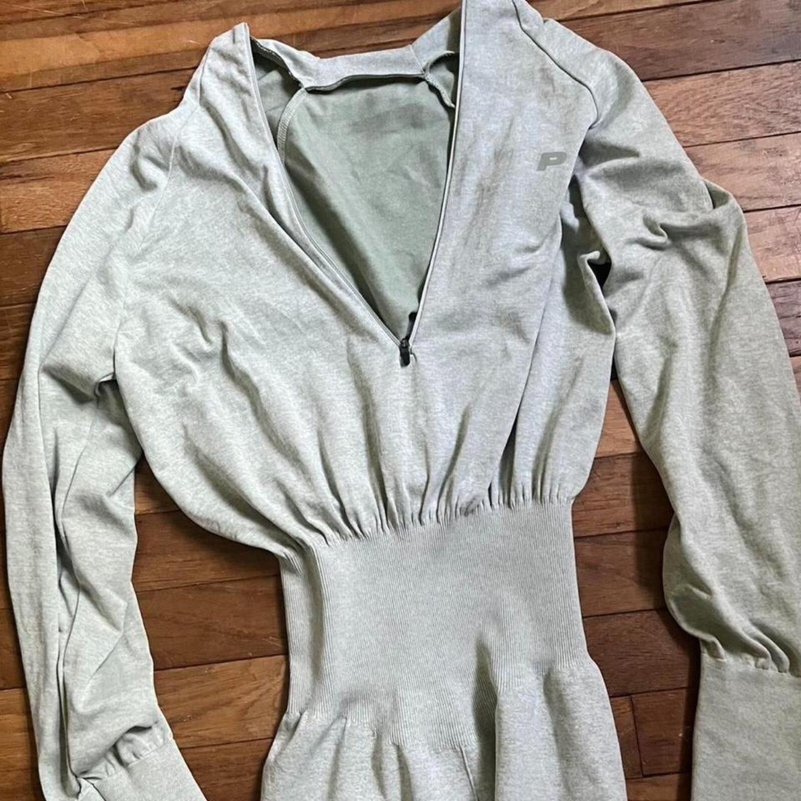 Other Prozis sage green contour jumpsuit Size 28" / US 6 / IT 42 - 3 Thumbnail