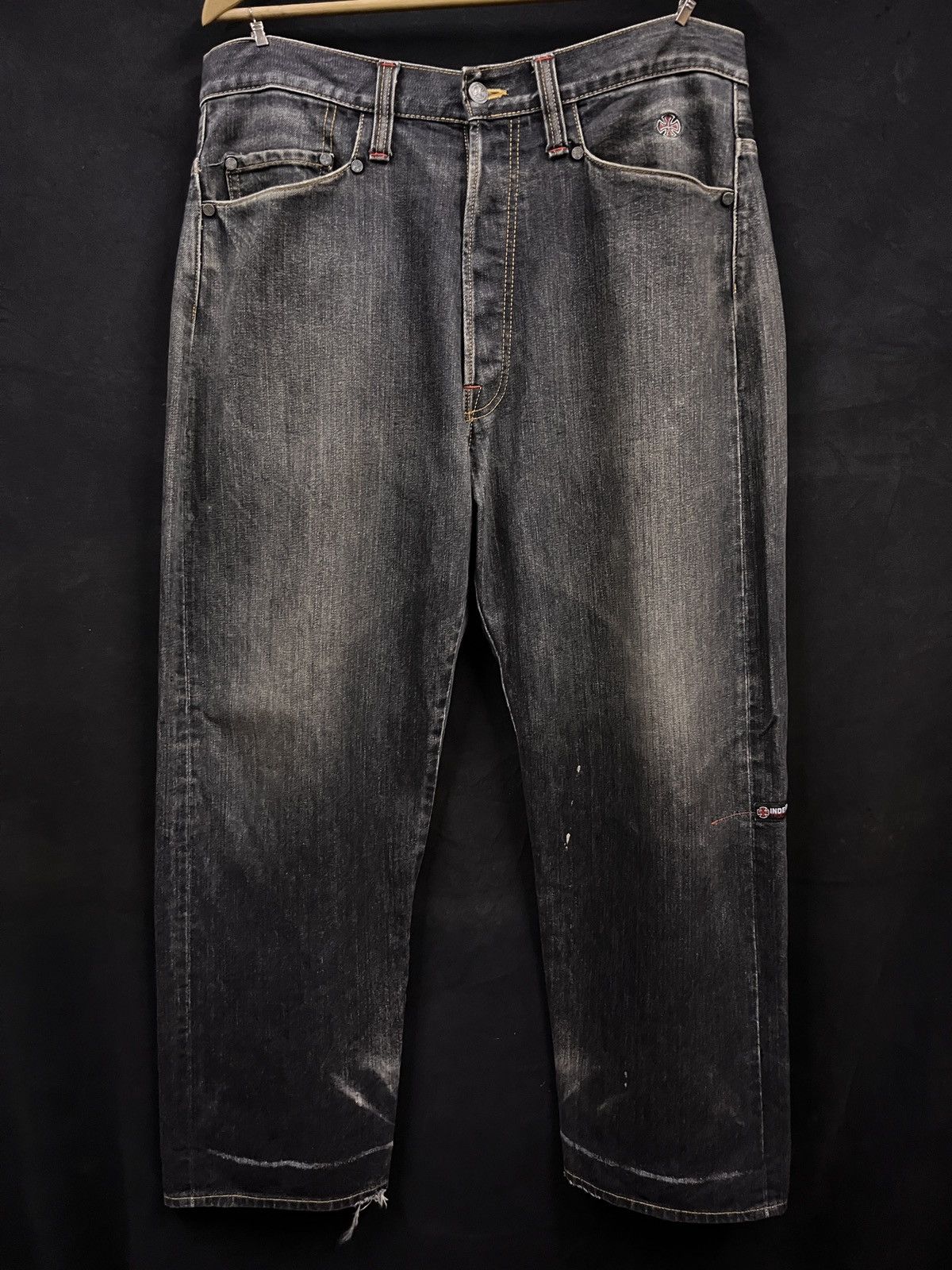 Independent Truck Co. VINTAGE BAGGY JEANS INDEPENDENT TRUCK COMPANY Size US 37 - 6 Thumbnail