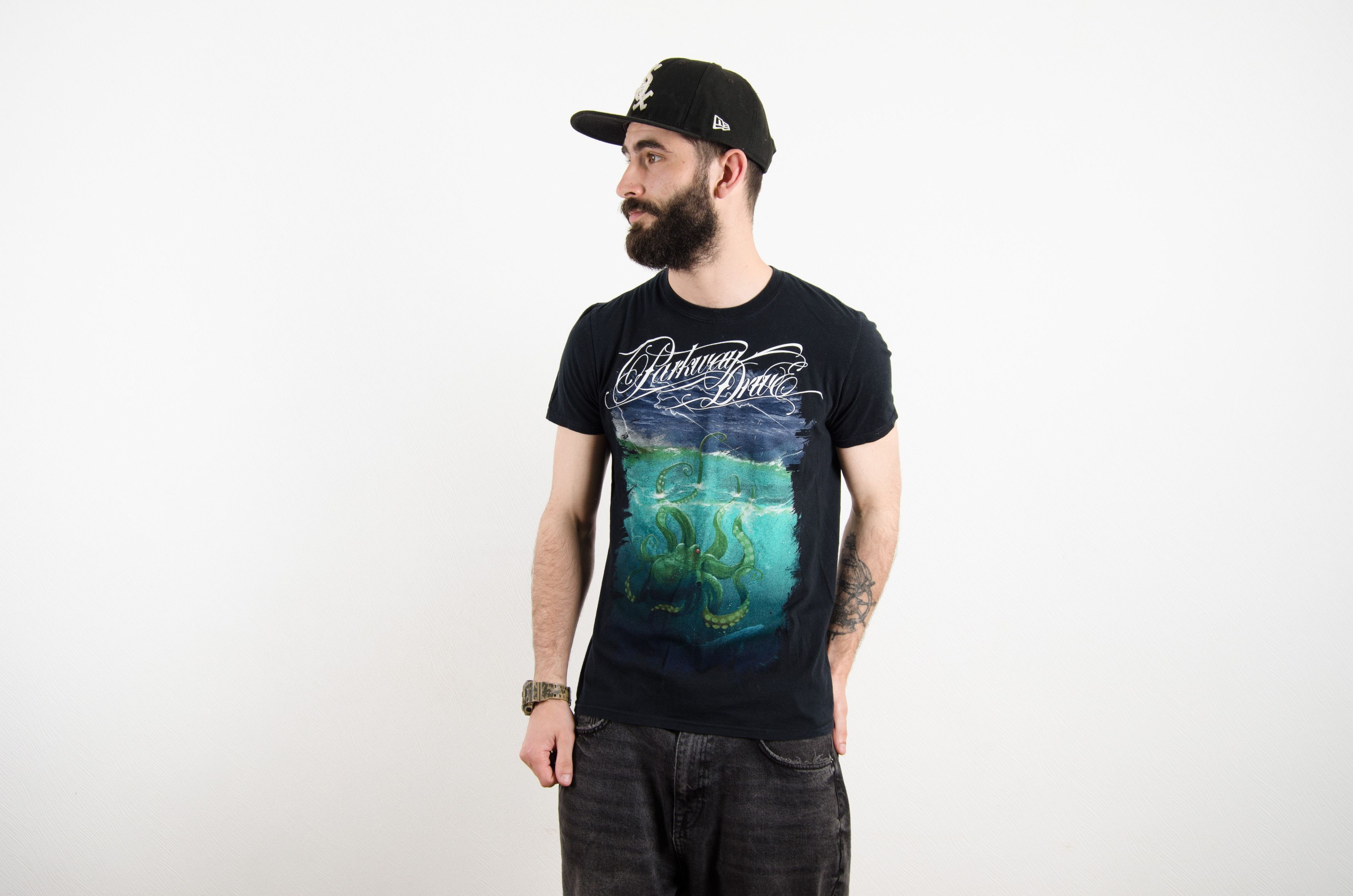 Band Tees Parkway Drive Octopus 2014 Tour T Shirt Rock Band Size US M / EU 48-50 / 2 - 1 Thumbnail