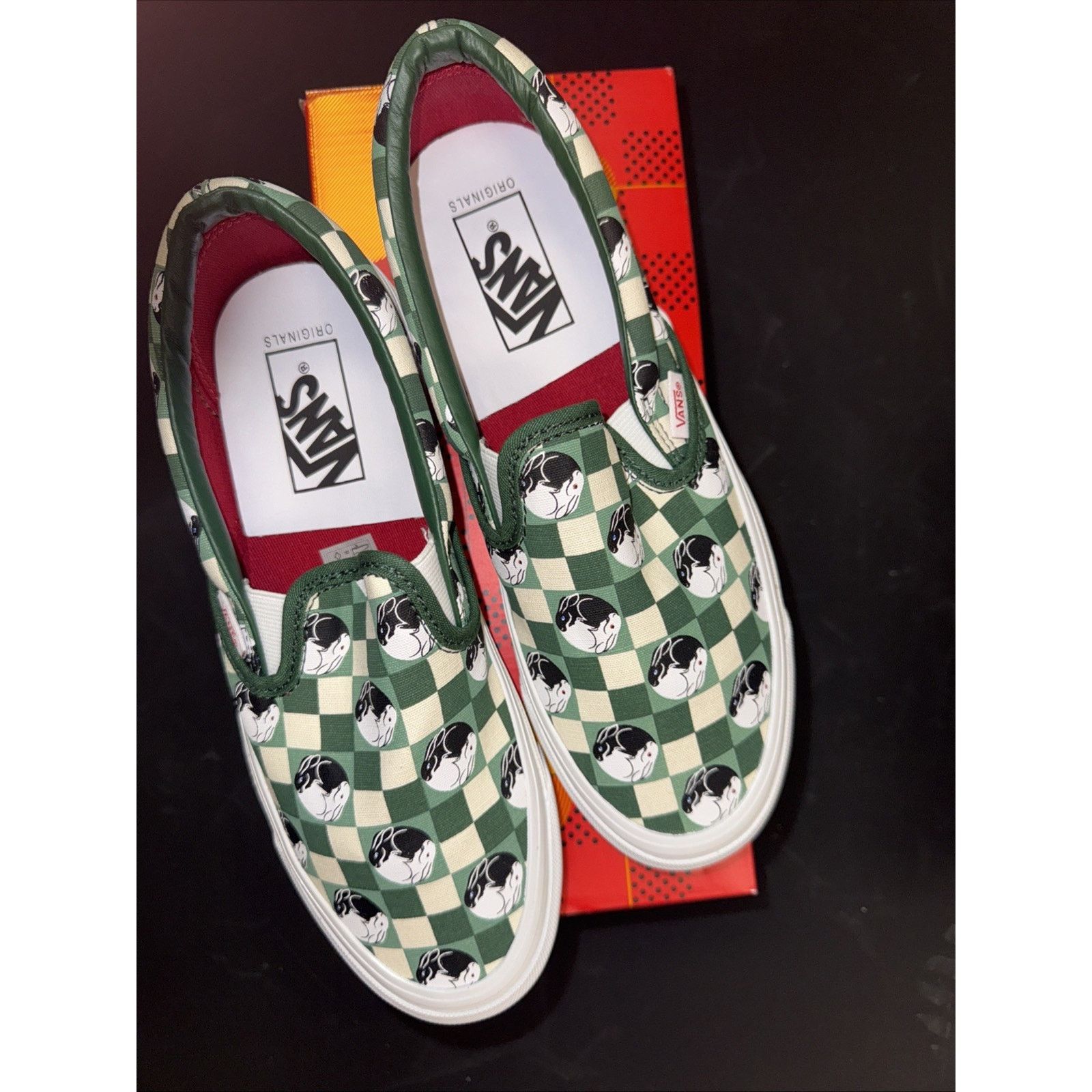 Vans VANS Year of the Rabbit OG Classic Slipon Green Sz 8 M/9.5 W Size US 8 / EU 41 - 5 Thumbnail