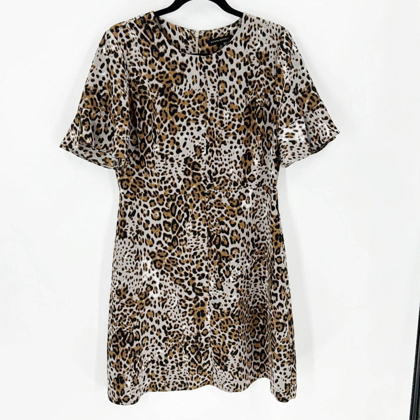 Banana Republic Banana Republic Dress Leopard Print Flutter Sleeve sz 10 Size L / US 10 / IT 46 - 2 Thumbnail