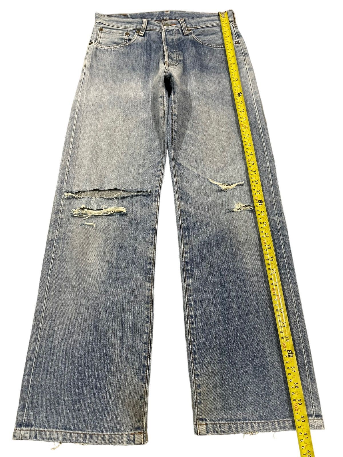 Uniqlo Vintage Japanese Uniqlo Blue Wash Distressed Baggy Jeans Size US 30 / EU 46 - 12 Thumbnail