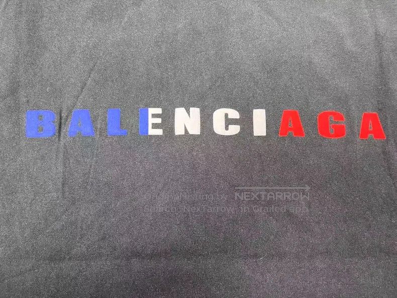 Balenciaga Balenciaga Solid Color Round Neck Drop Shoulder Sleeve T-S Size US XS / EU 42 / 0 - 3 Thumbnail