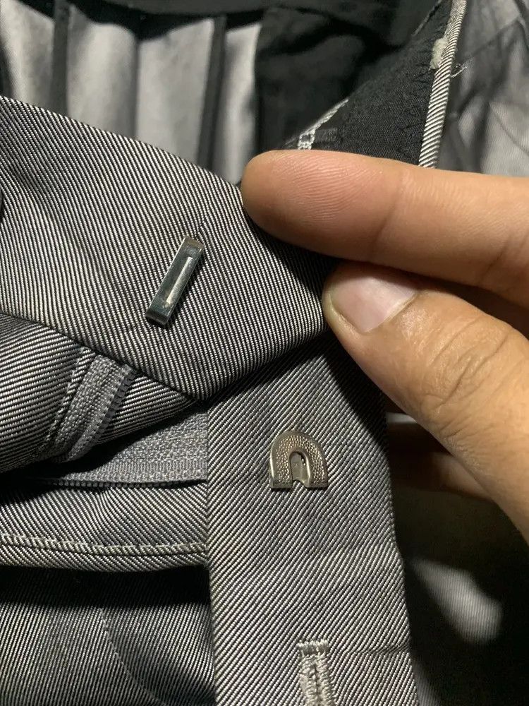 Ermenegildo Zegna 2001 Ermenegildo Zegna pleated silver wool trousers Size US 35 - 8 Thumbnail