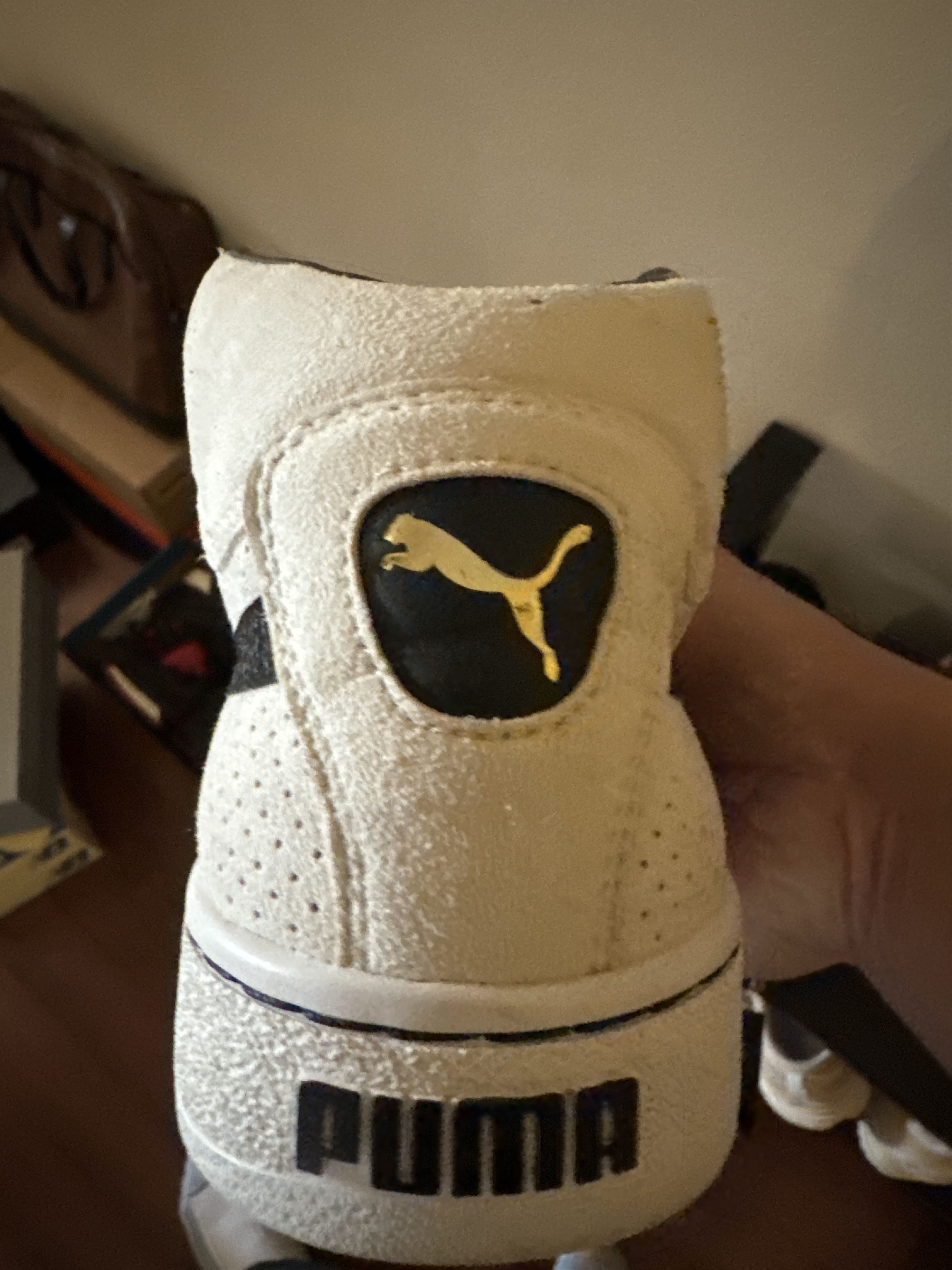 Puma × Undefeated UNDFTD Undefeated x Puma 24K Whisper White Mid Size US 10 / EU 43 - 6 Thumbnail