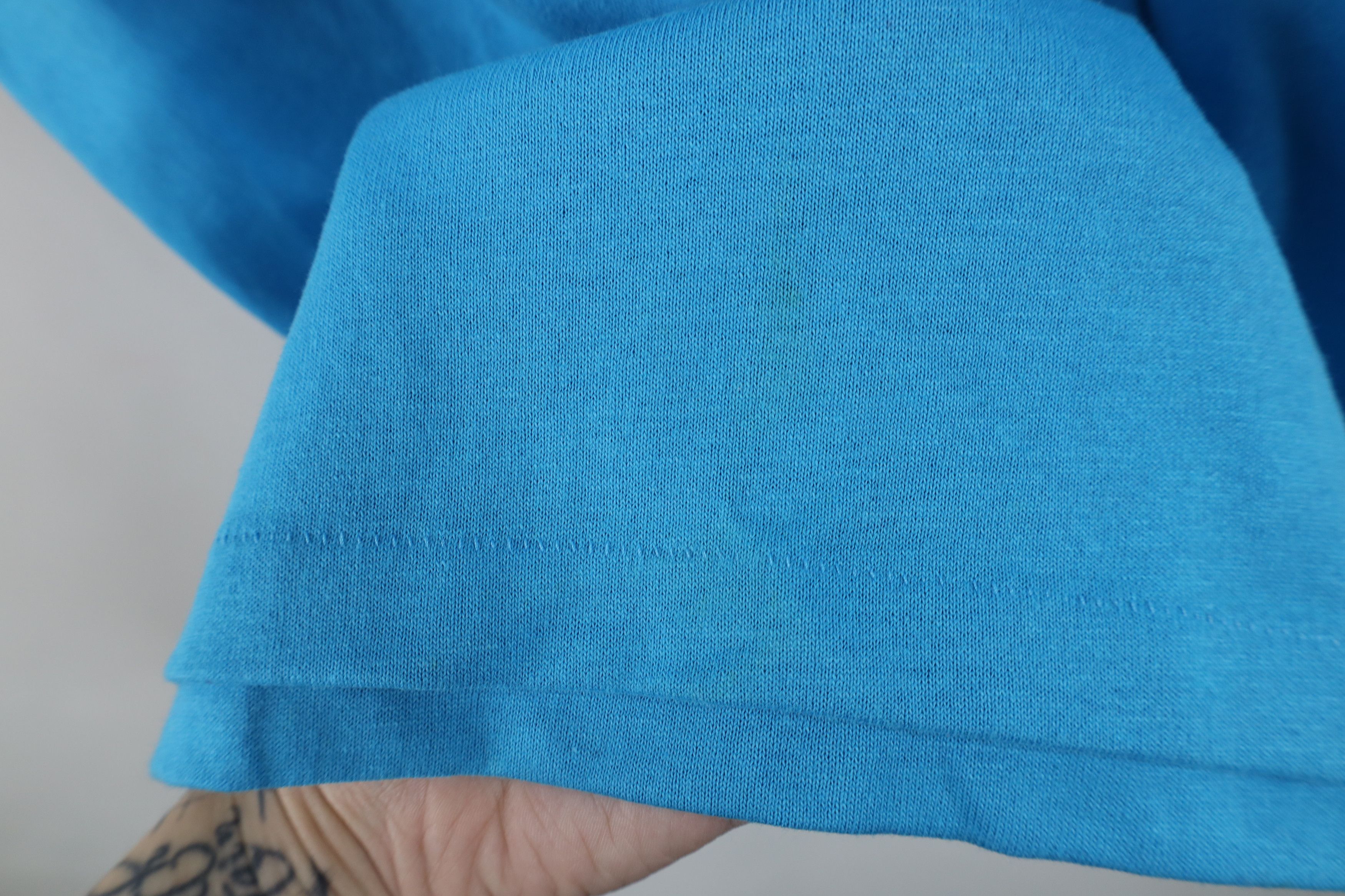 Vintage Vintage 90s Streetwear Blank Gym Tank Top T-Shirt Blue USA Size US L / EU 52-54 / 3 - 10 Thumbnail