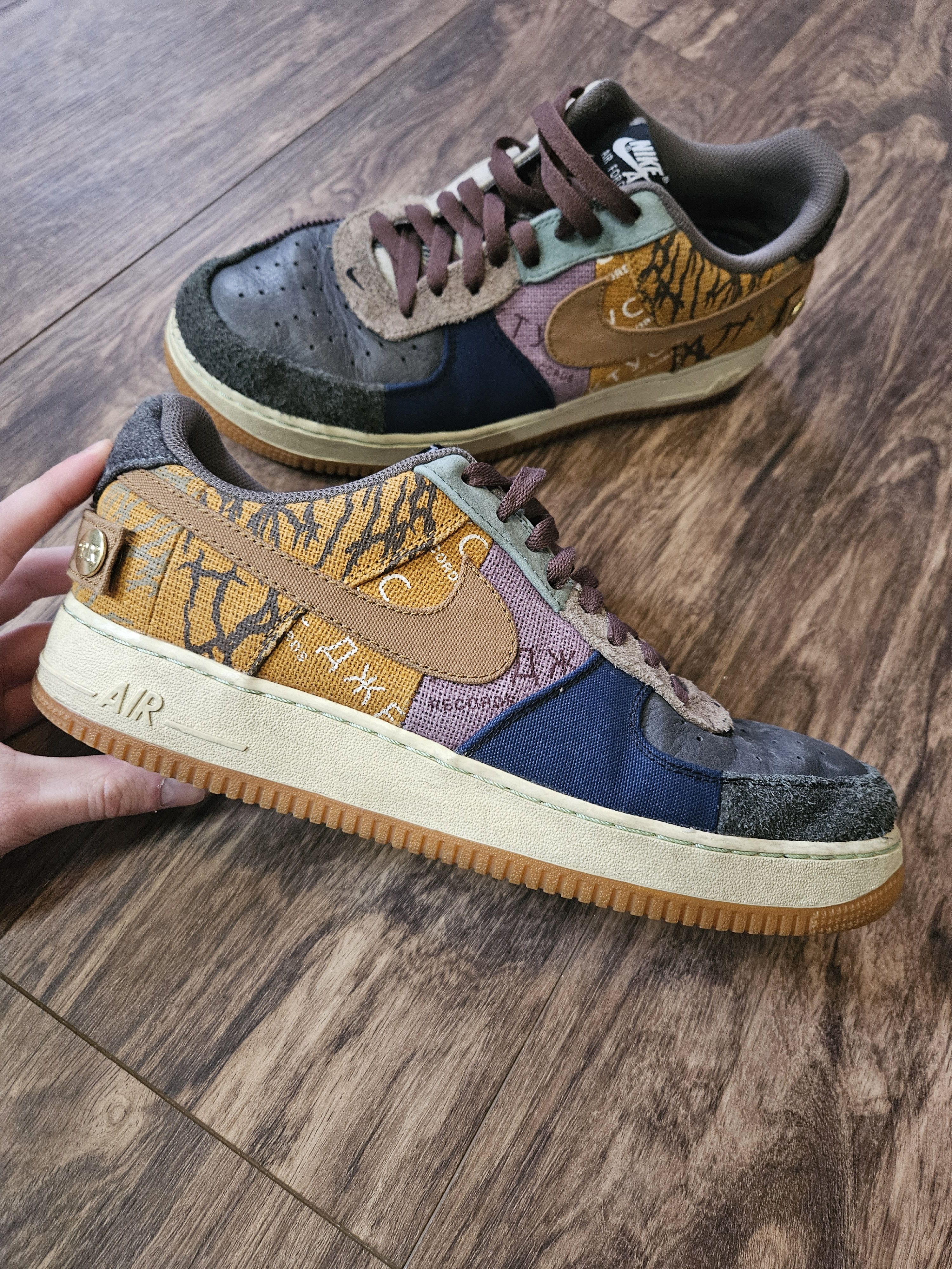 Nike × Travis Scott Travis Scott Cactus Jack Air Force 1 Low Size US 10.5 / EU 43-44 - 4 Thumbnail