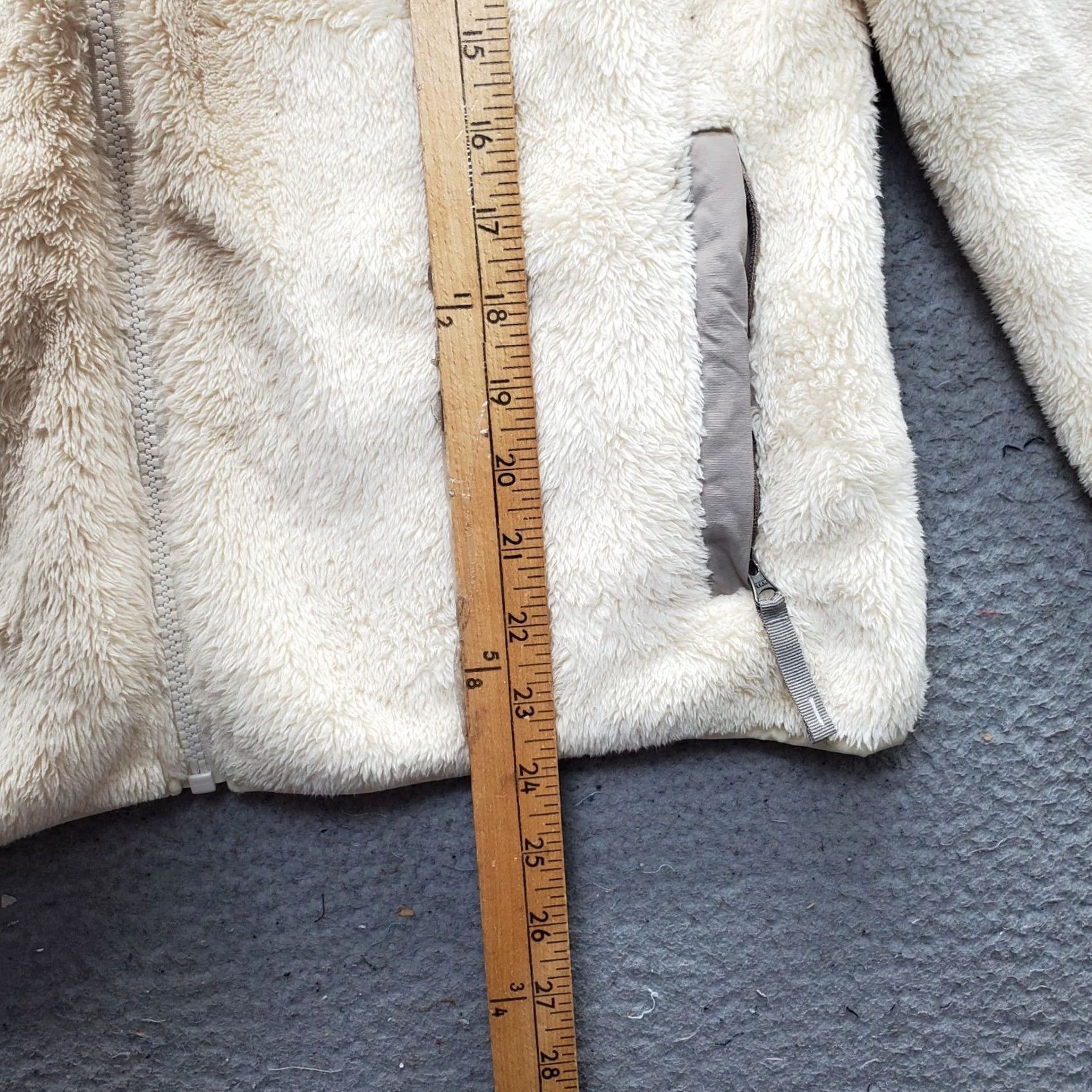 Vintage L.L. Bean Jacket Womens Petite Small Tan Full Zip Hi-Pile Fleece Elbow Patch Size S / US 4 / IT 40 - 4 Thumbnail