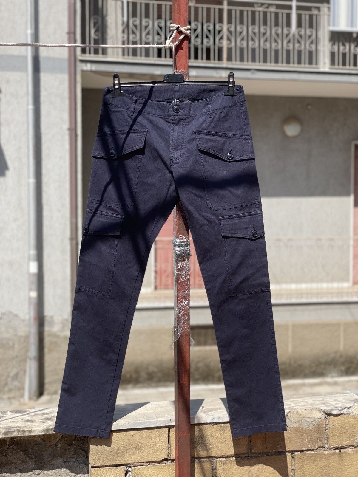 Armani Exchange Men’s ARMANI EXCHANGE NAVY COTTON SLIM FIT CARGO PANTS SZ 31 Size US 31 - 1 Thumbnail