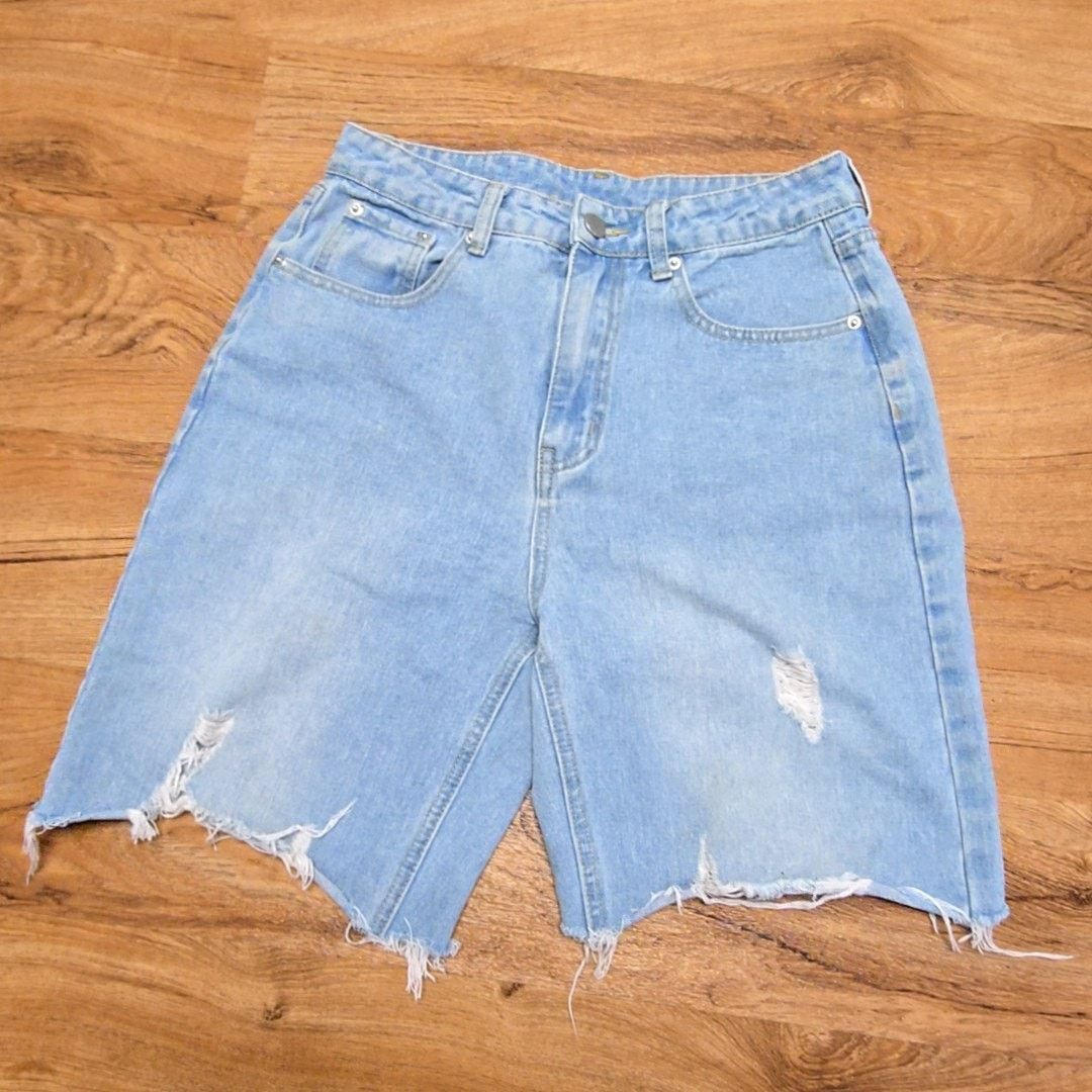 Shein Floral Denim Shorts Flower Print Distressed Light Wash M Size 24" / US 00 / IT 34 - 5 Thumbnail