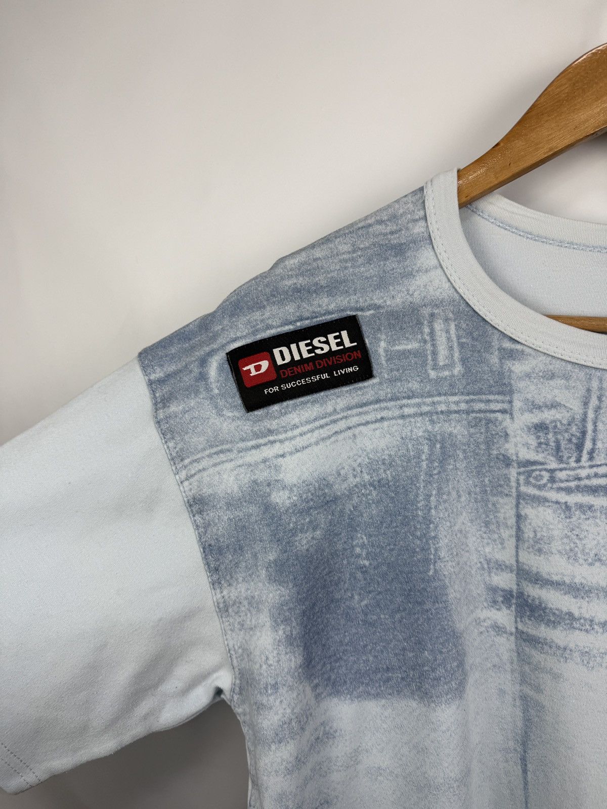 Diesel 🇺🇸 Vintage 90s Diesel Denim Division T-Shirt Retro Rare Hype Size US L / EU 52-54 / 3 - 4 Thumbnail