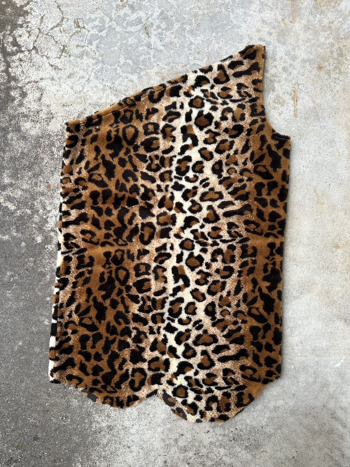 Vintage Caveman Leopard Cheetah Fur Sleeveless One shoulder tank top Size US L / EU 52-54 / 3 - 1 Thumbnail