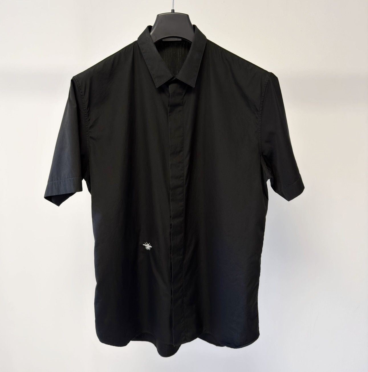 Dior Black Short Sleeve ‘Bee’ Embroidered Shirt Size US L / EU 52-54 / 3 - 1 Thumbnail