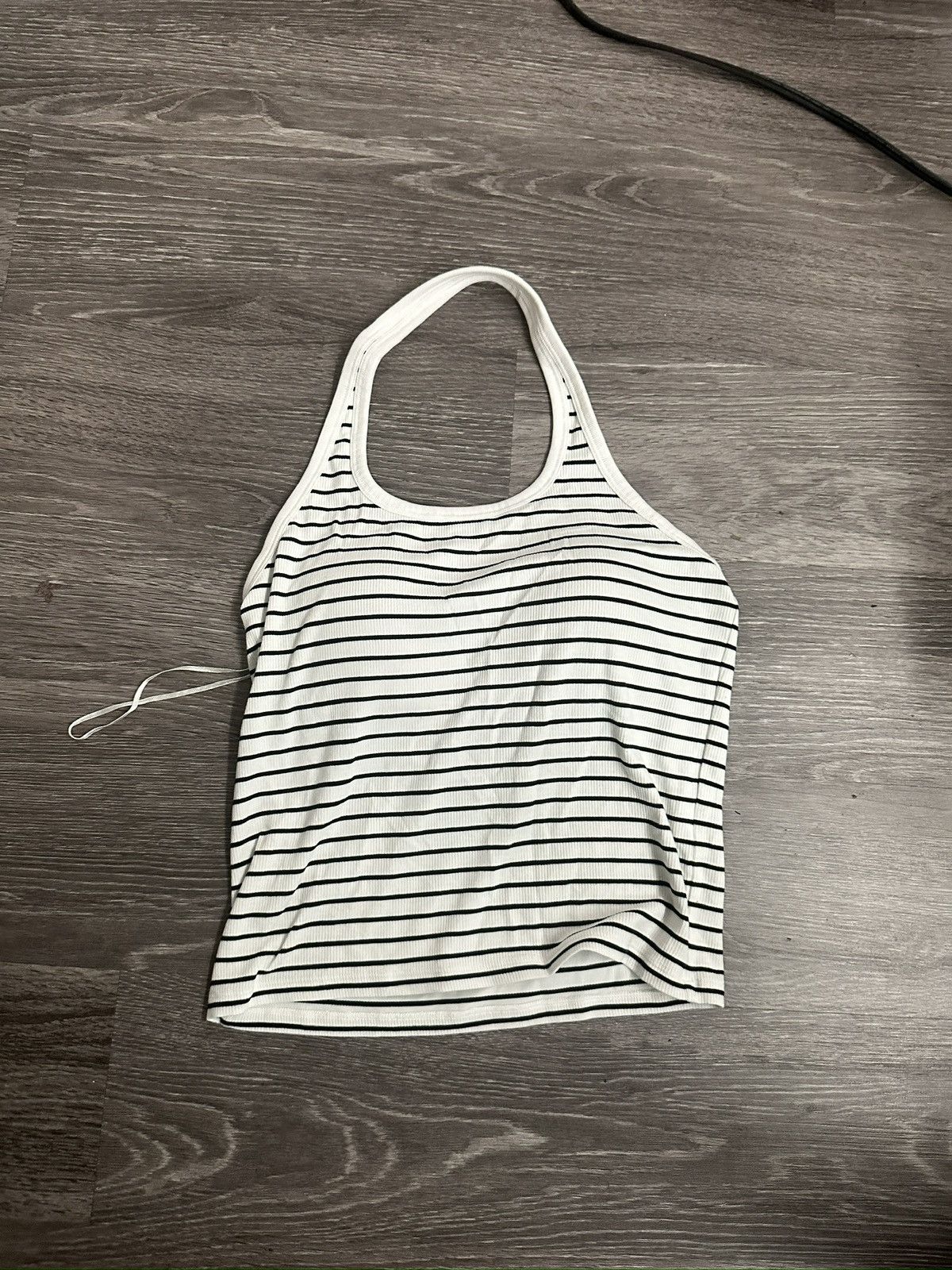Uniqlo Uniqlo Padded Tank Top Size M / US 6-8 / IT 42-44 - 1 Thumbnail