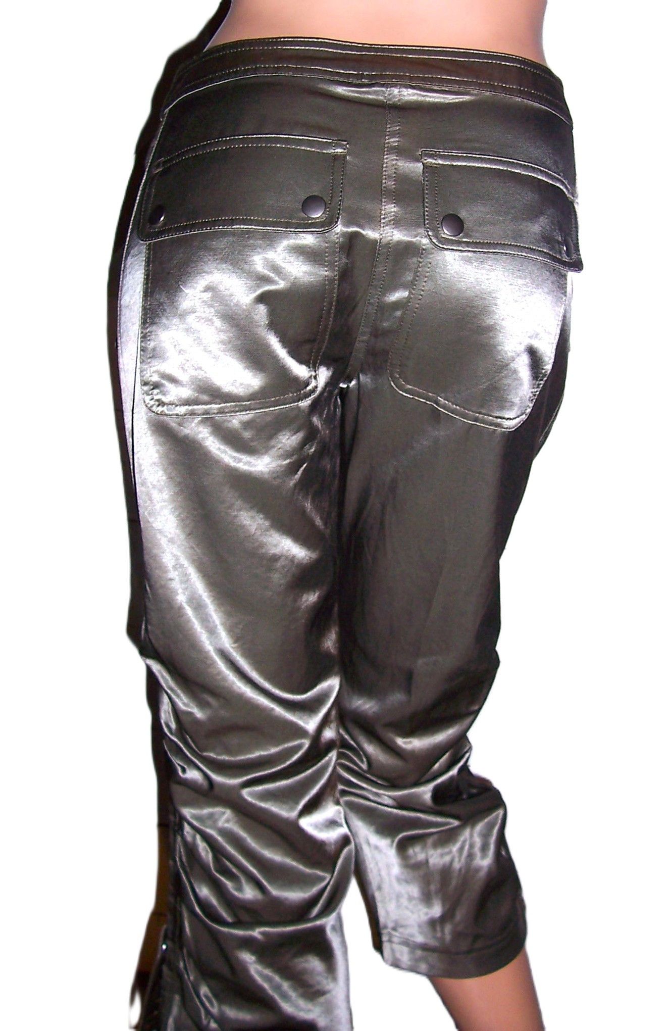 Bebe Bebe Khaki Green Shiny Capri Pants 4 Size 26" / US 2 / IT 38 - 5 Thumbnail