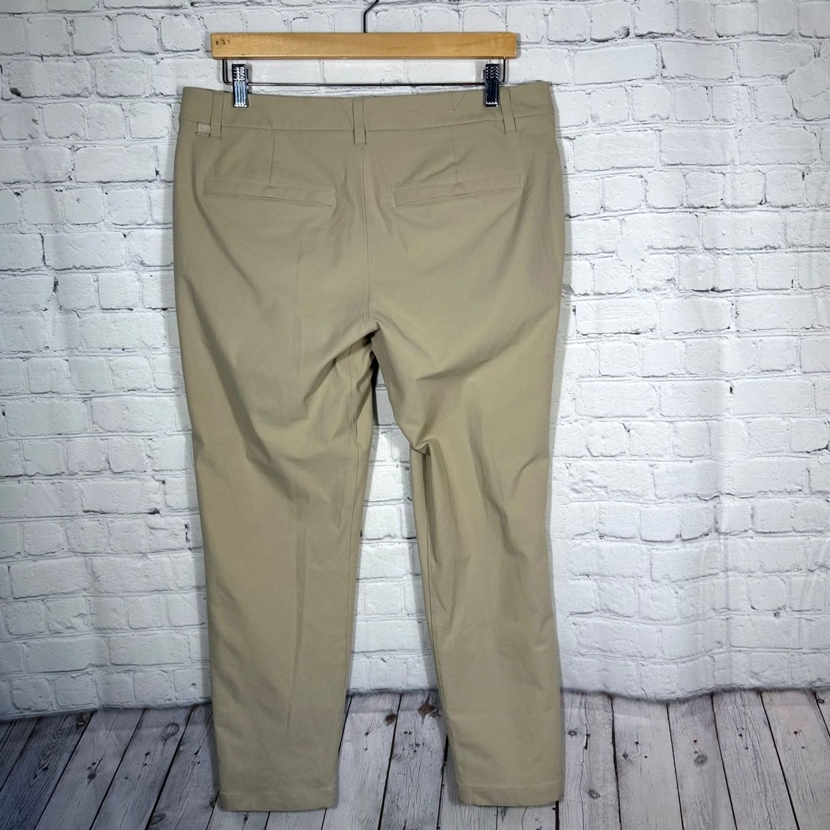 Lululemon Lululemon Commission Slim Fit Pants Mens 33 Khaki Golf Chino Trousers LM5AQYS Straightened? Size US 35 - 7 Thumbnail