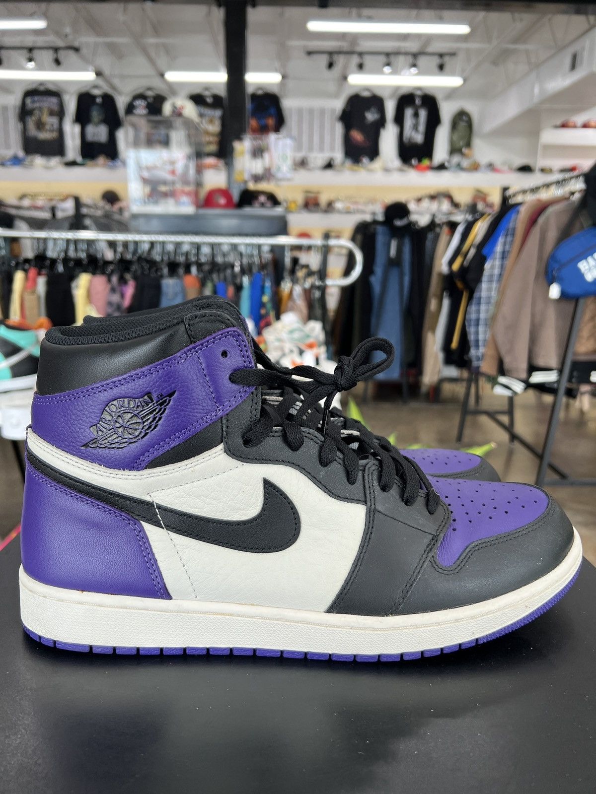 Jordan Brand × Nike Air Jordan 1 Court Purple Sz. 13 (2018) Size US 13 / EU 46 - 6 Thumbnail